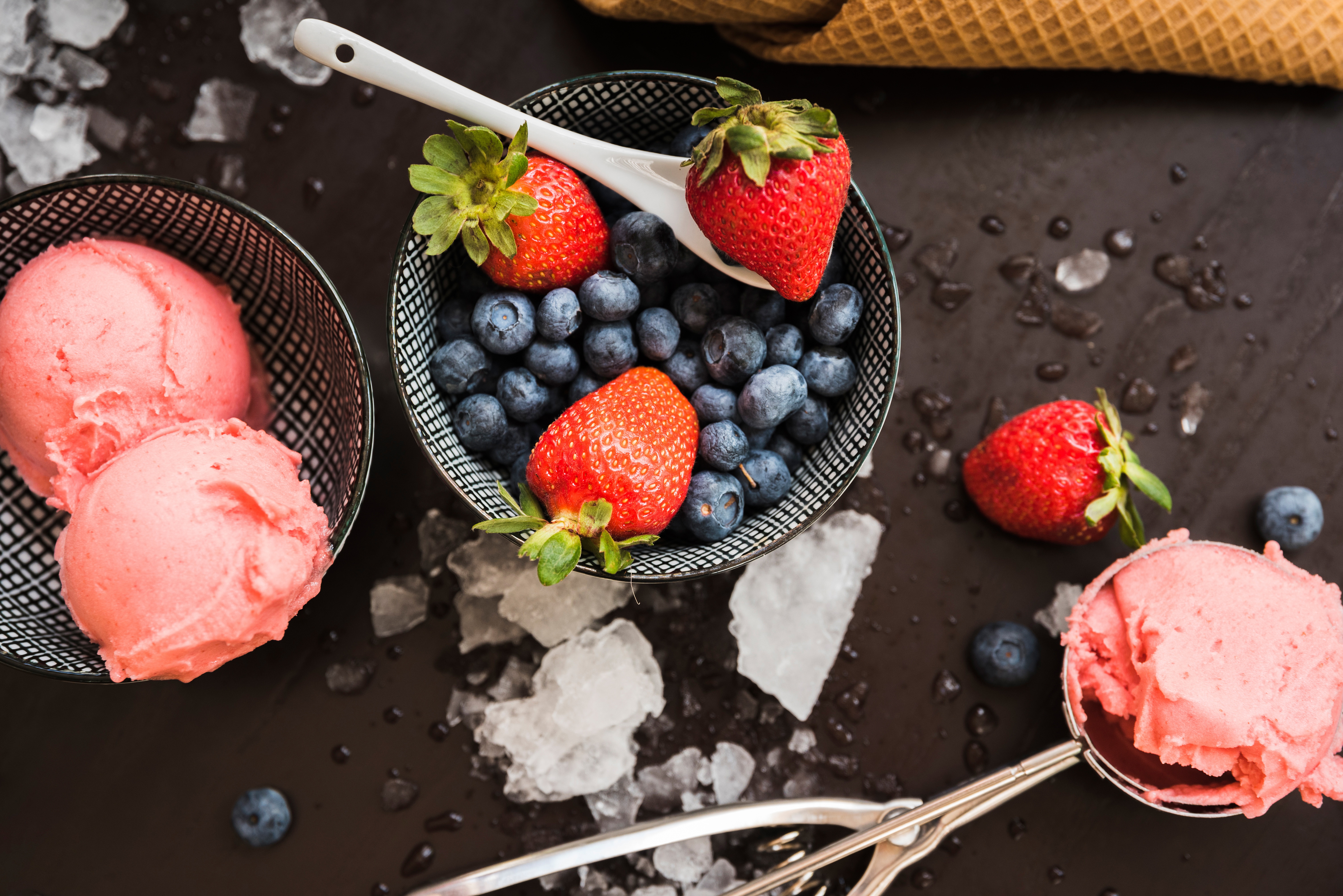 Strawberry and Blueberry Ice Cream with Berries HD Wallpaper
