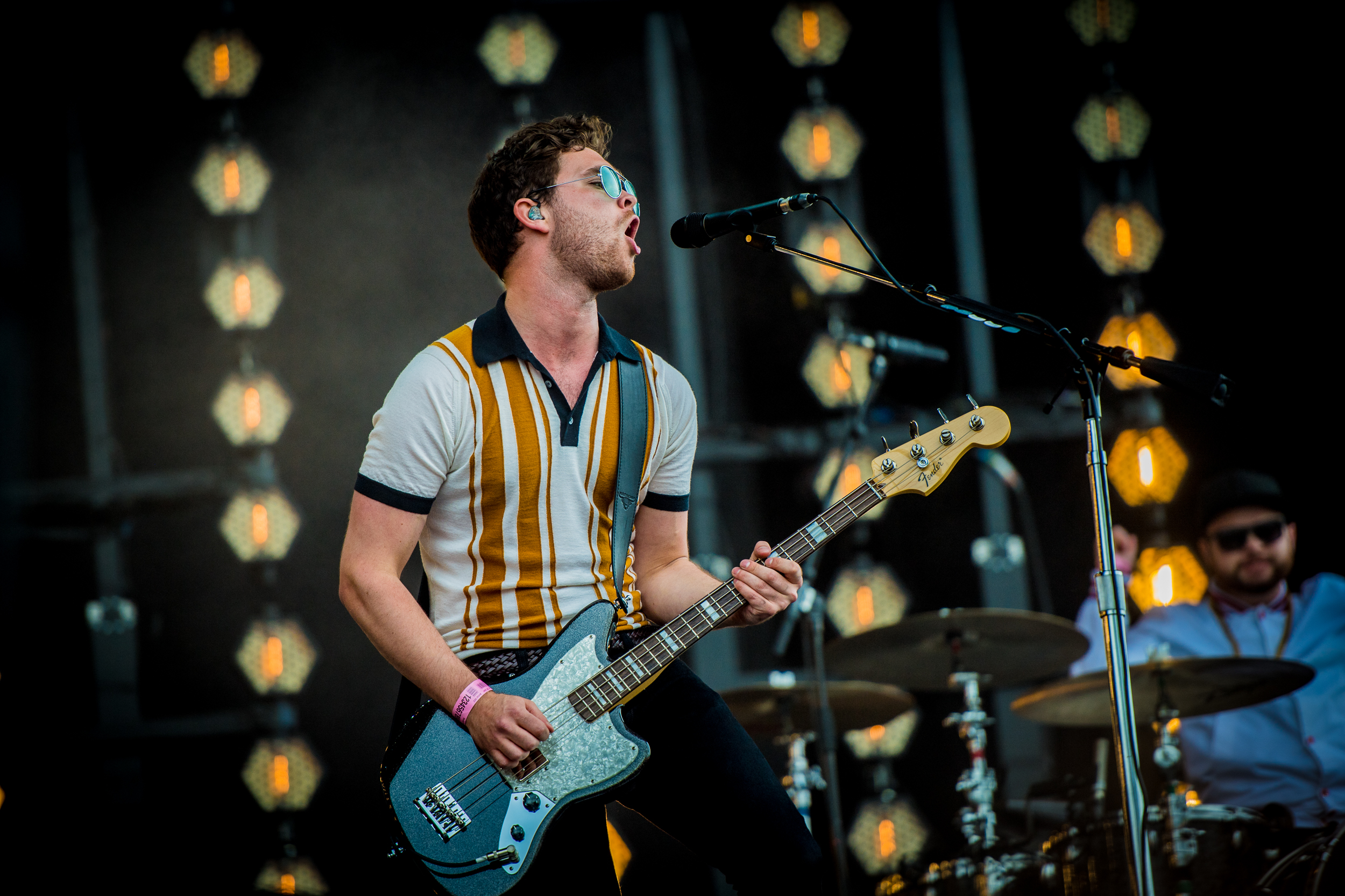 Royal Blood performs on stage HD Wallpaper