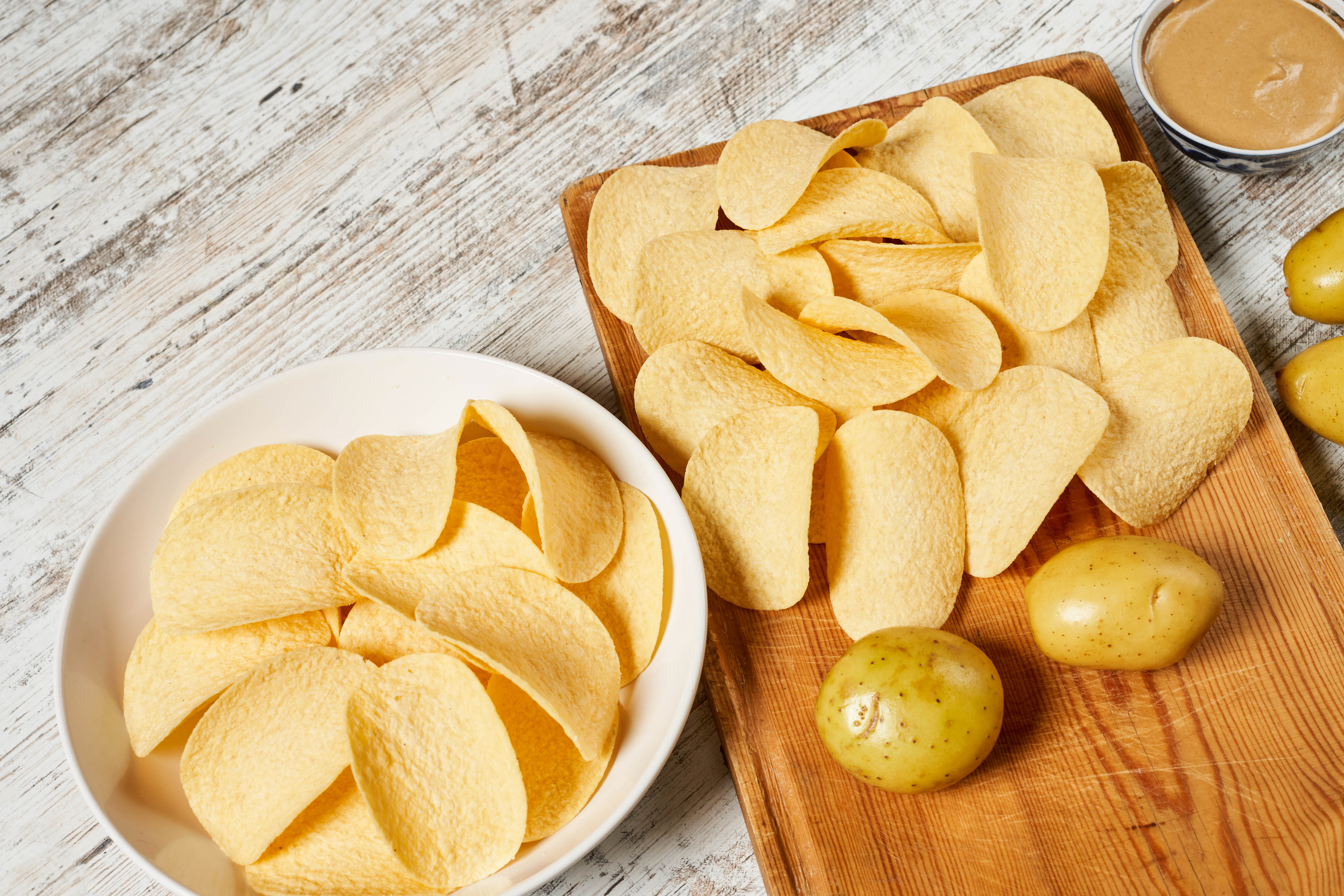 Potato Chips and Potatoes HD Wallpaper