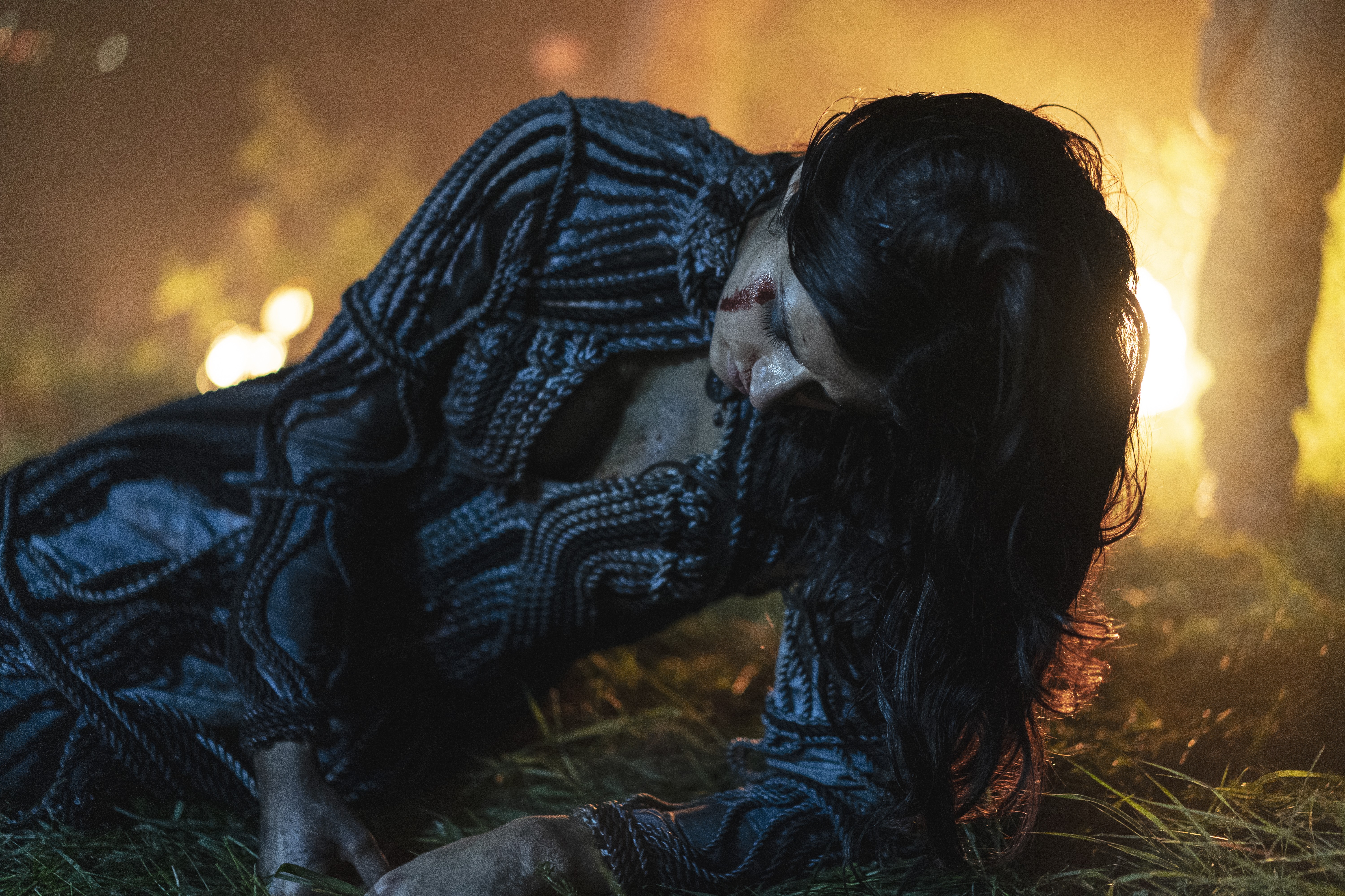 Yennefer of Vengerberg in a dark costume HD Wallpaper