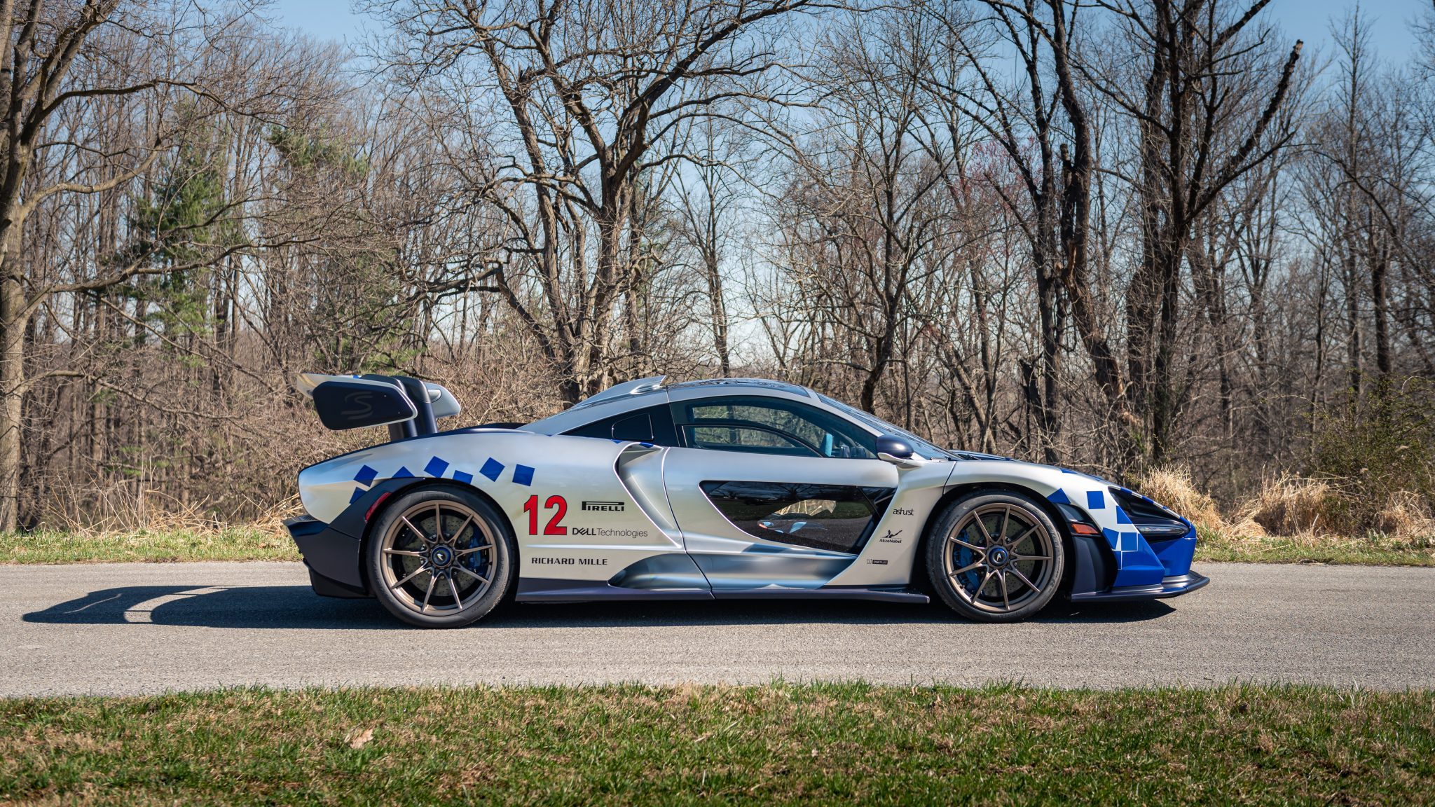 2019 McLaren Senna with racing livery HD Wallpaper