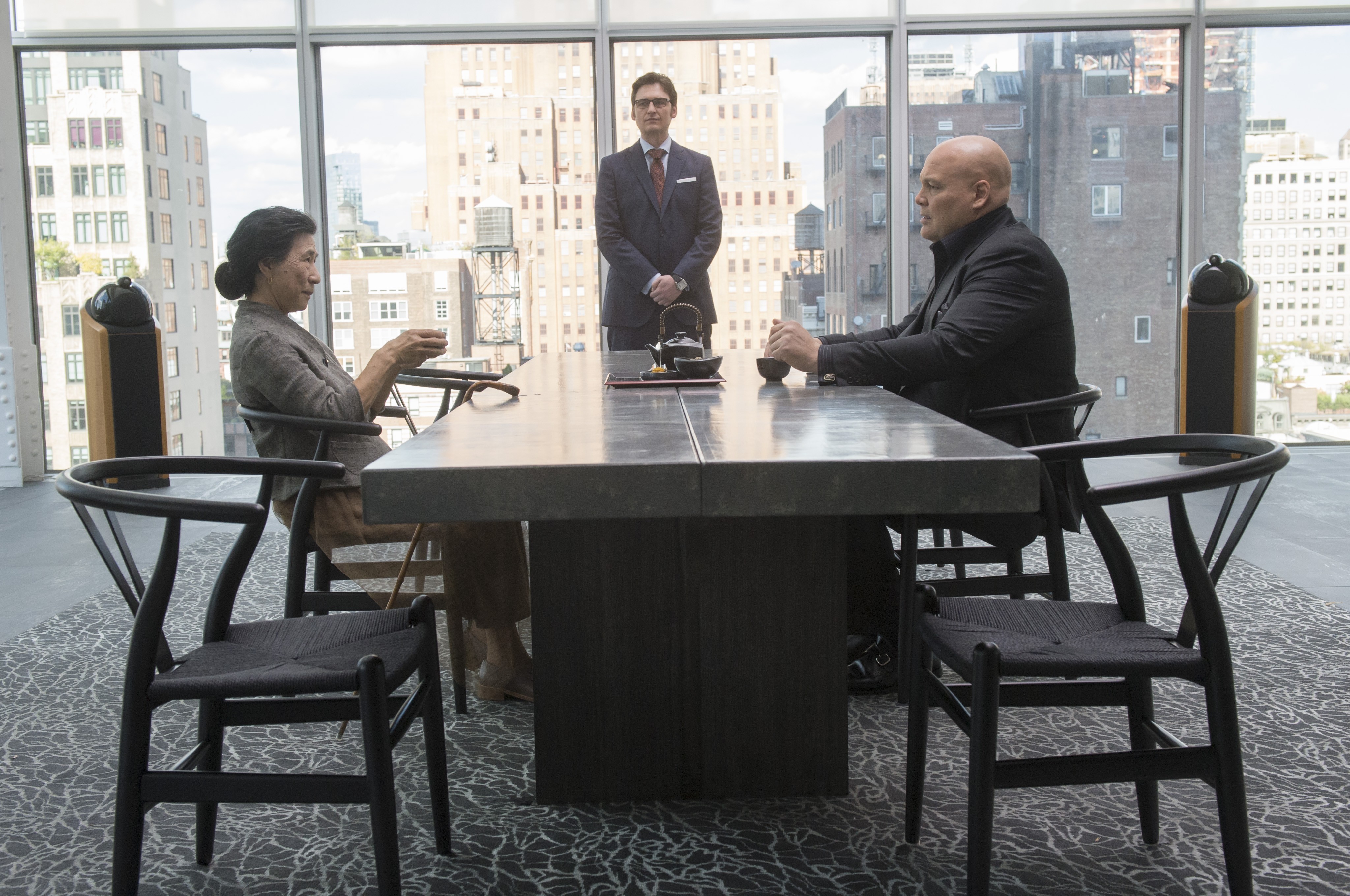 Wilson Fisk, James Wesley, and an Unidentified Woman at a Table HD Wallpaper