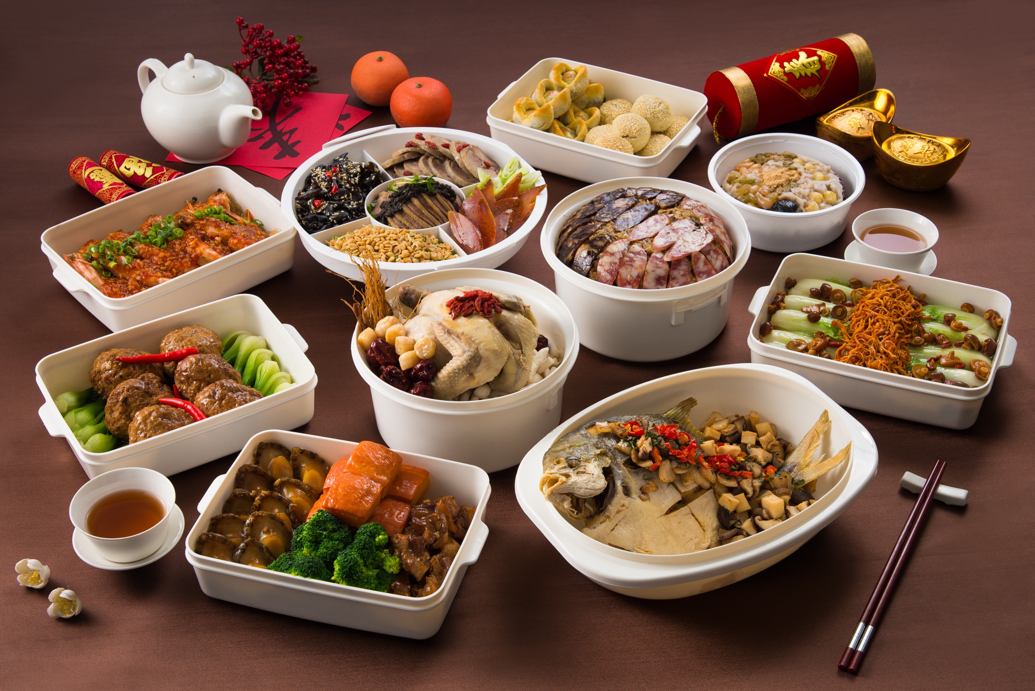 Chinese New Year Feast with Various Dishes HD Wallpaper