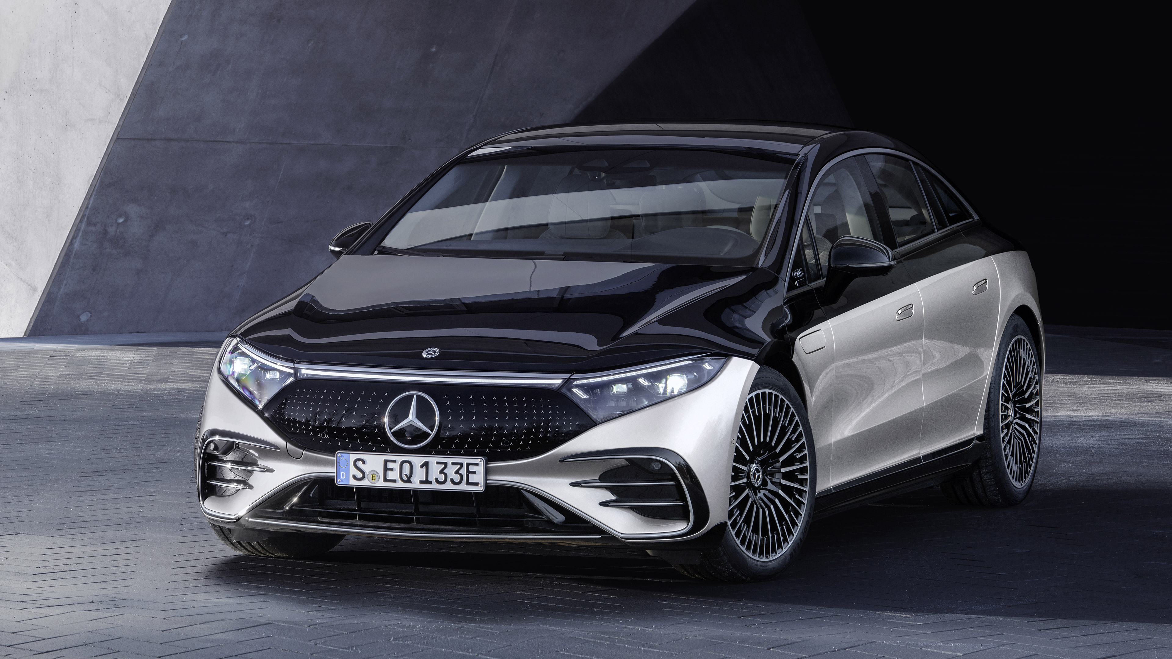 Mercedes-Benz EQS 4K Electric Luxury Car HD Wallpaper