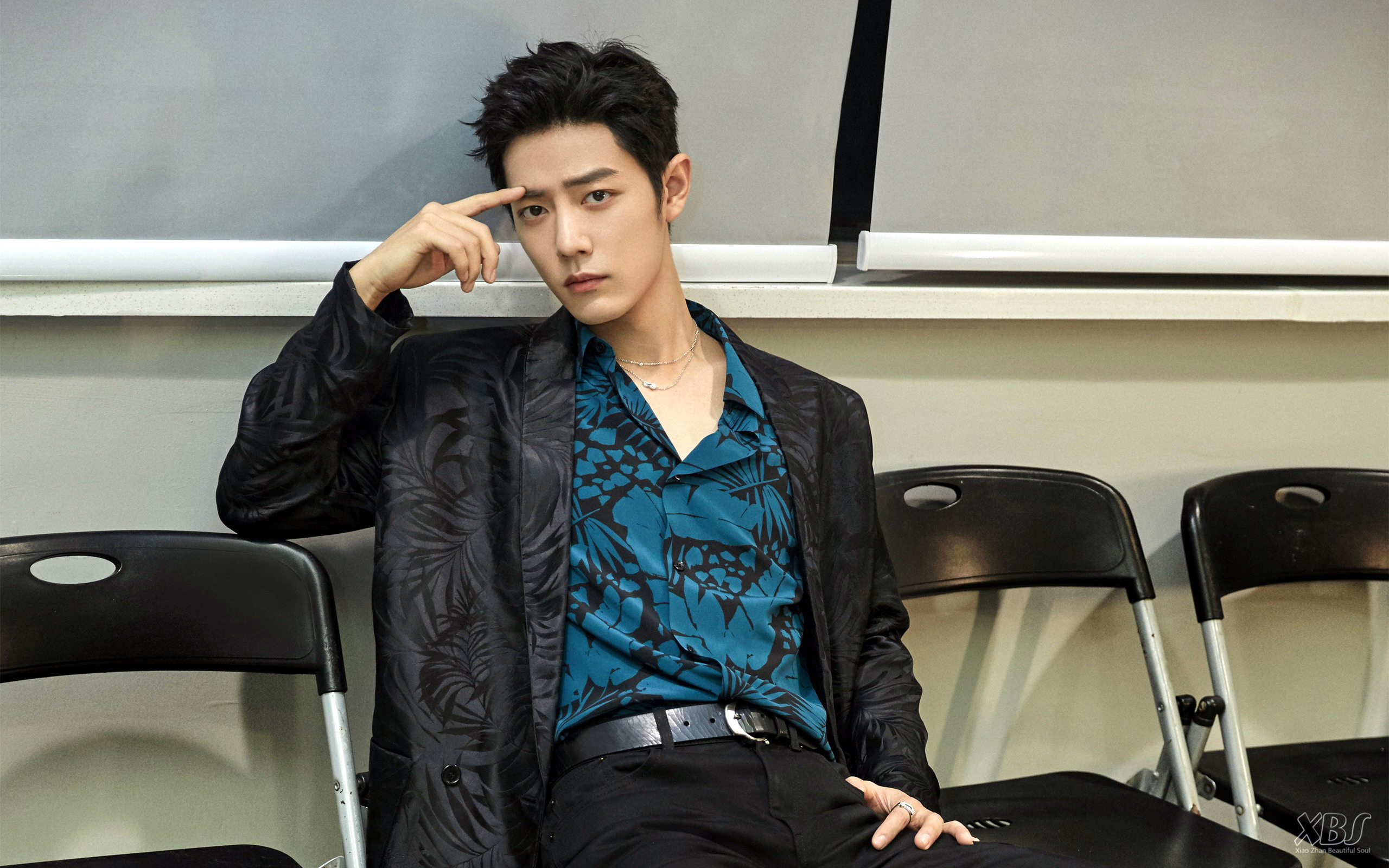 Xiao Zhan poses in a patterned shirt and jacket HD Wallpaper