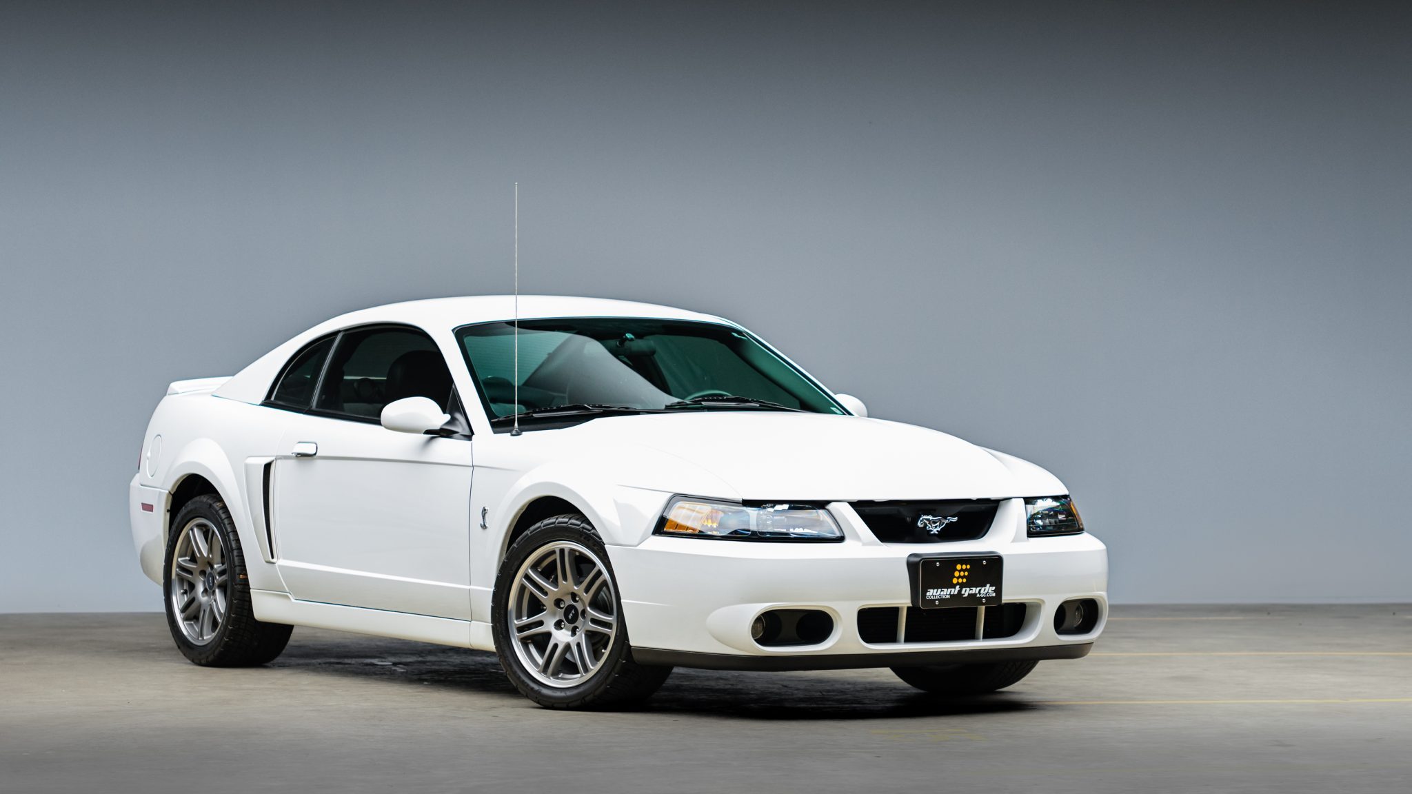 White Ford Mustang SVT Cobra Coupe HD Wallpaper