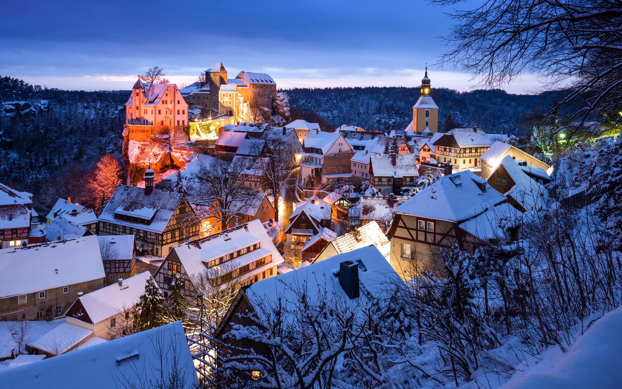 Hohnstein Castle and village in winter at dusk HD Wallpaper