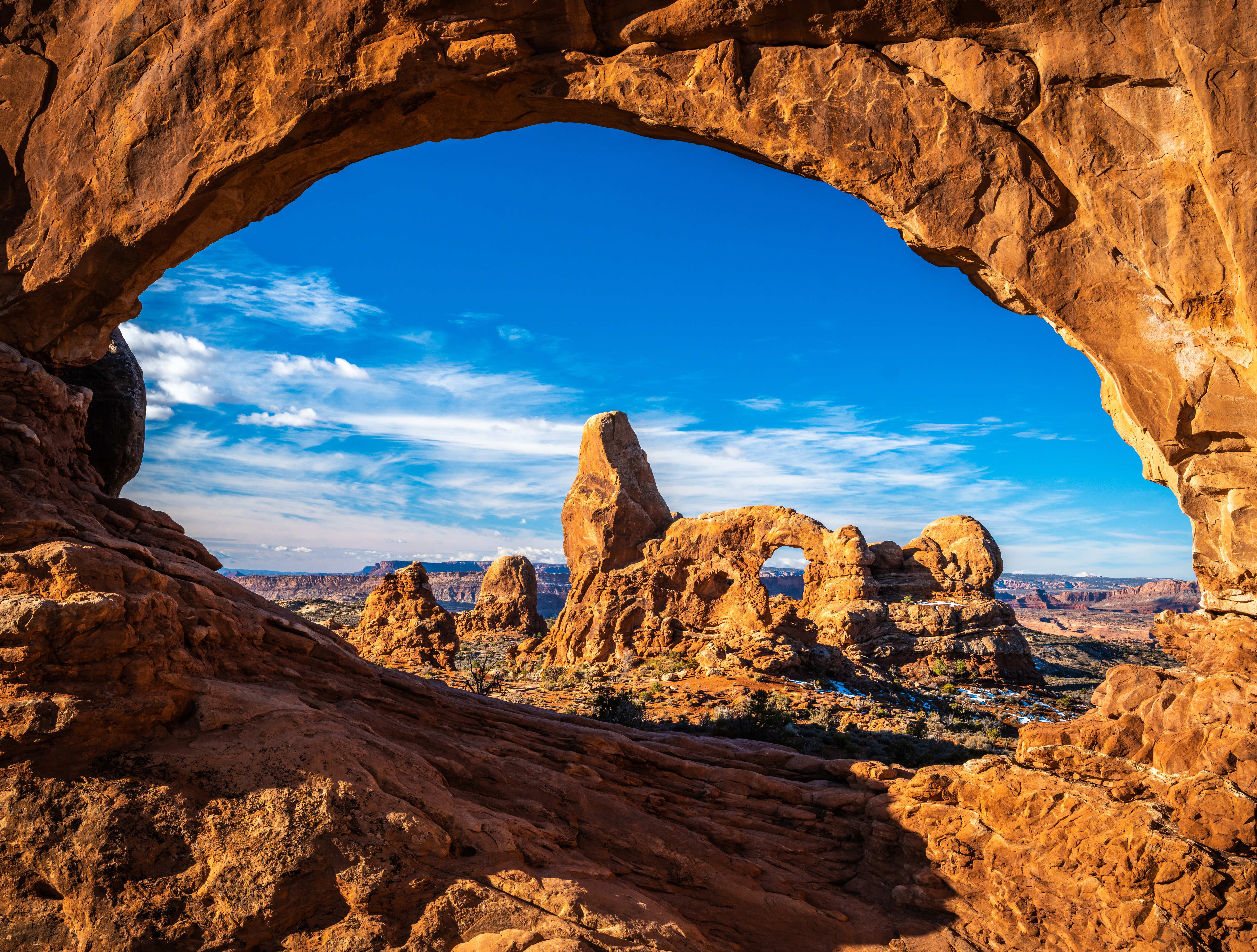 Turret Arch through Natural Arch in Arches National Park, Utah HD Wallpaper