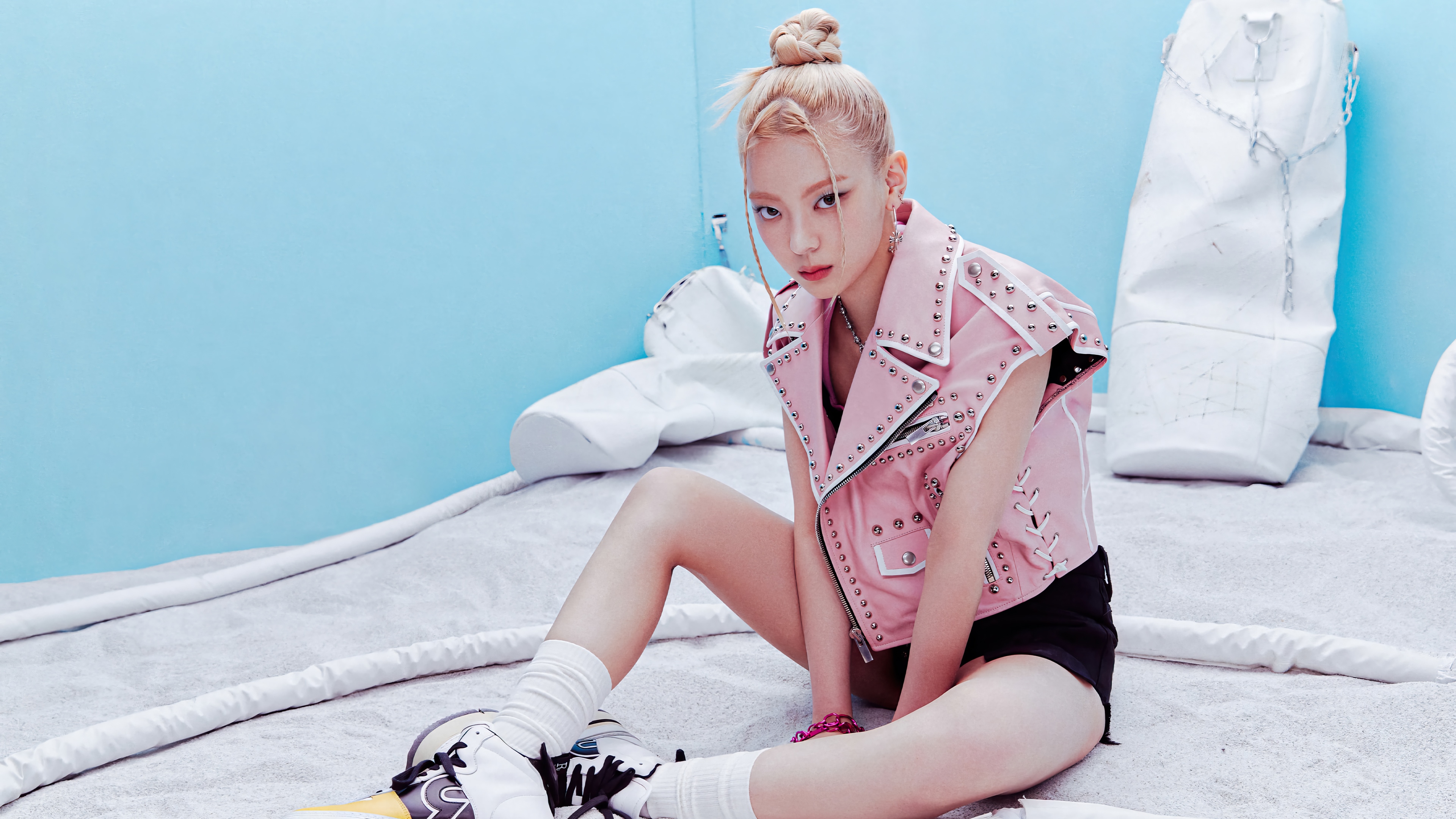 Lia from ITZY in KILL MY DOUBT 4K HD Wallpaper