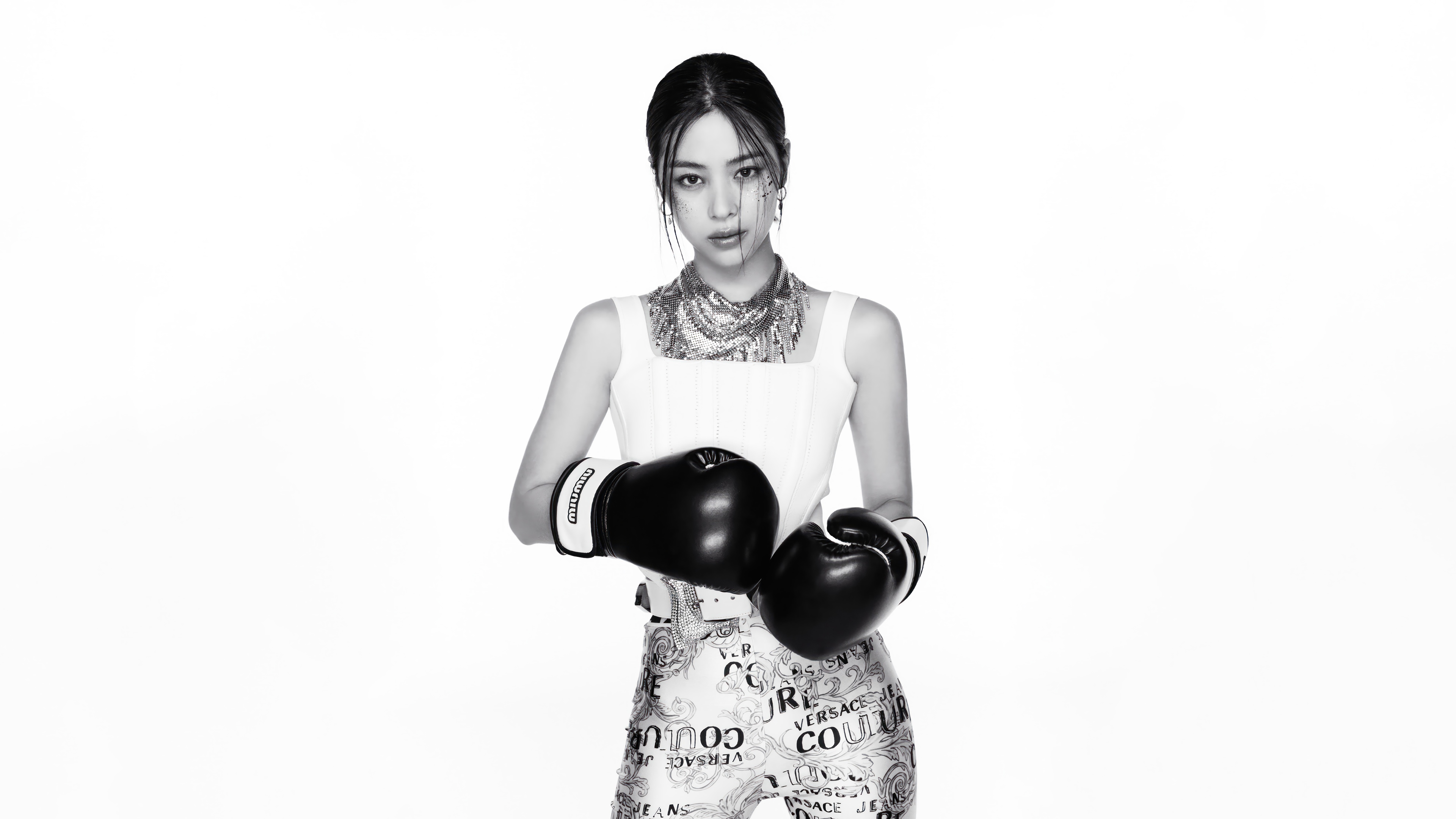 Ryujin from ITZY with boxing gloves HD Wallpaper