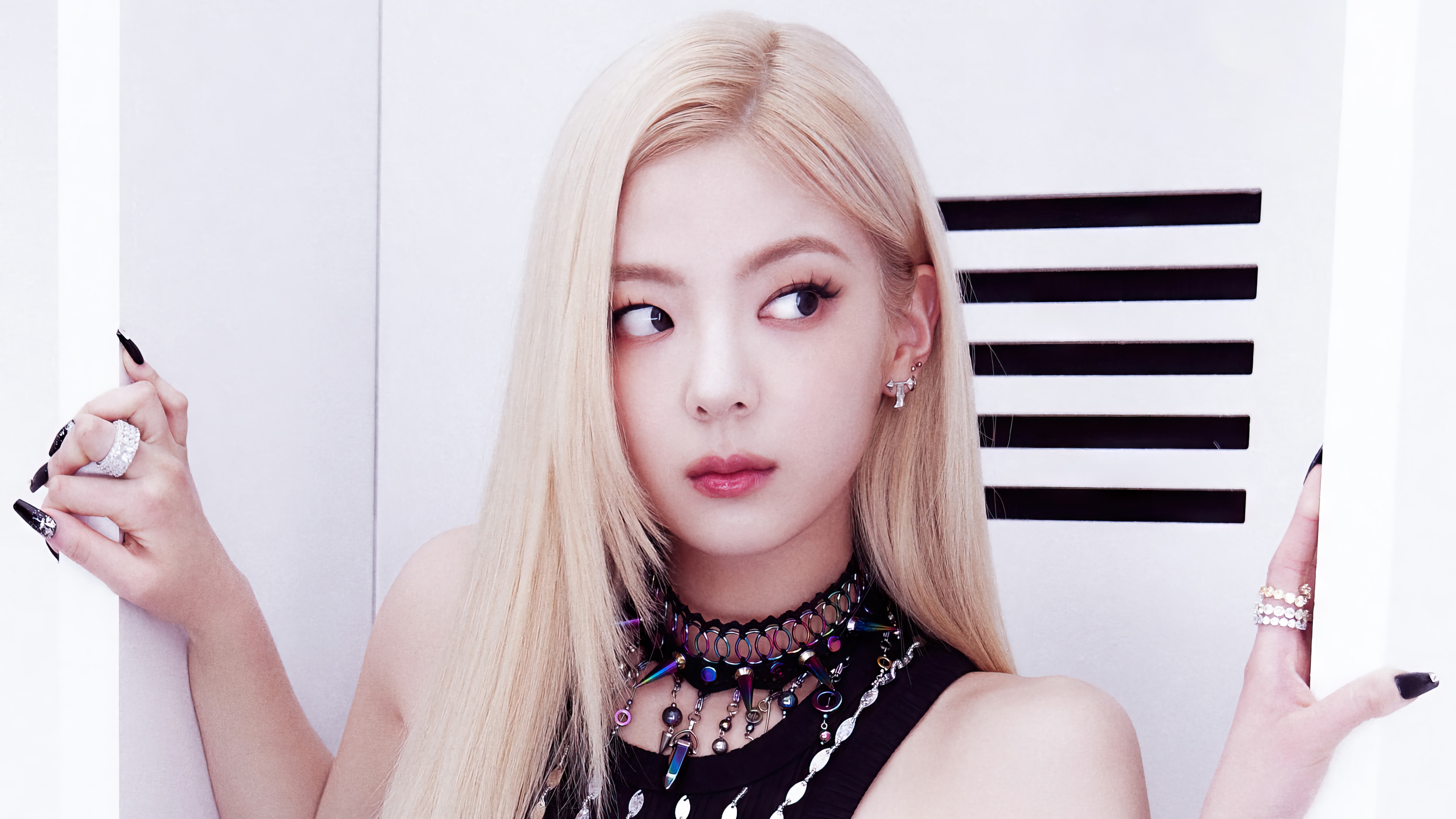 Lia from ITZY in KILL MY DOUBT 4K HD Wallpaper
