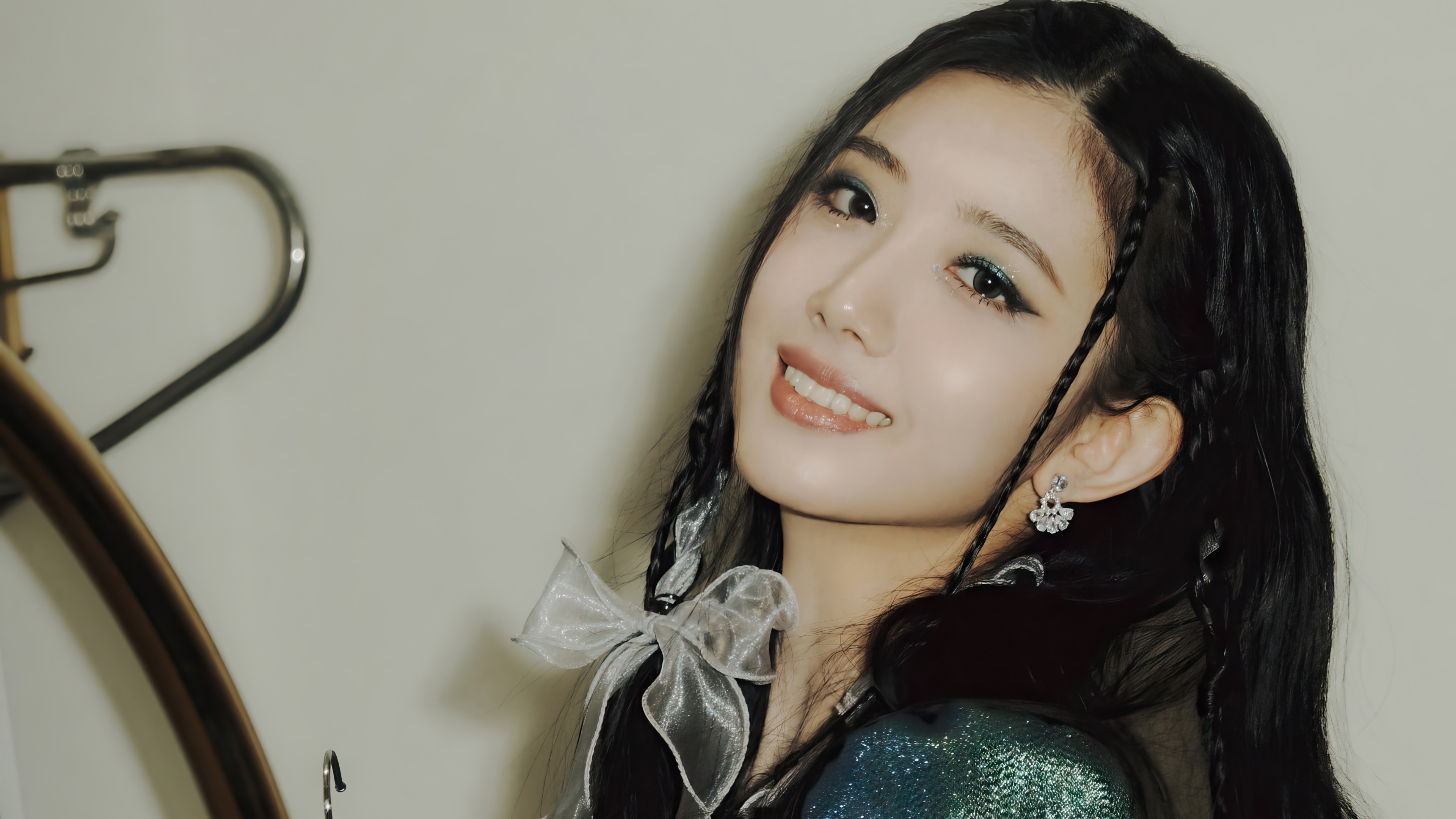 Yuju from Cherry Bullet in 4K HD Wallpaper