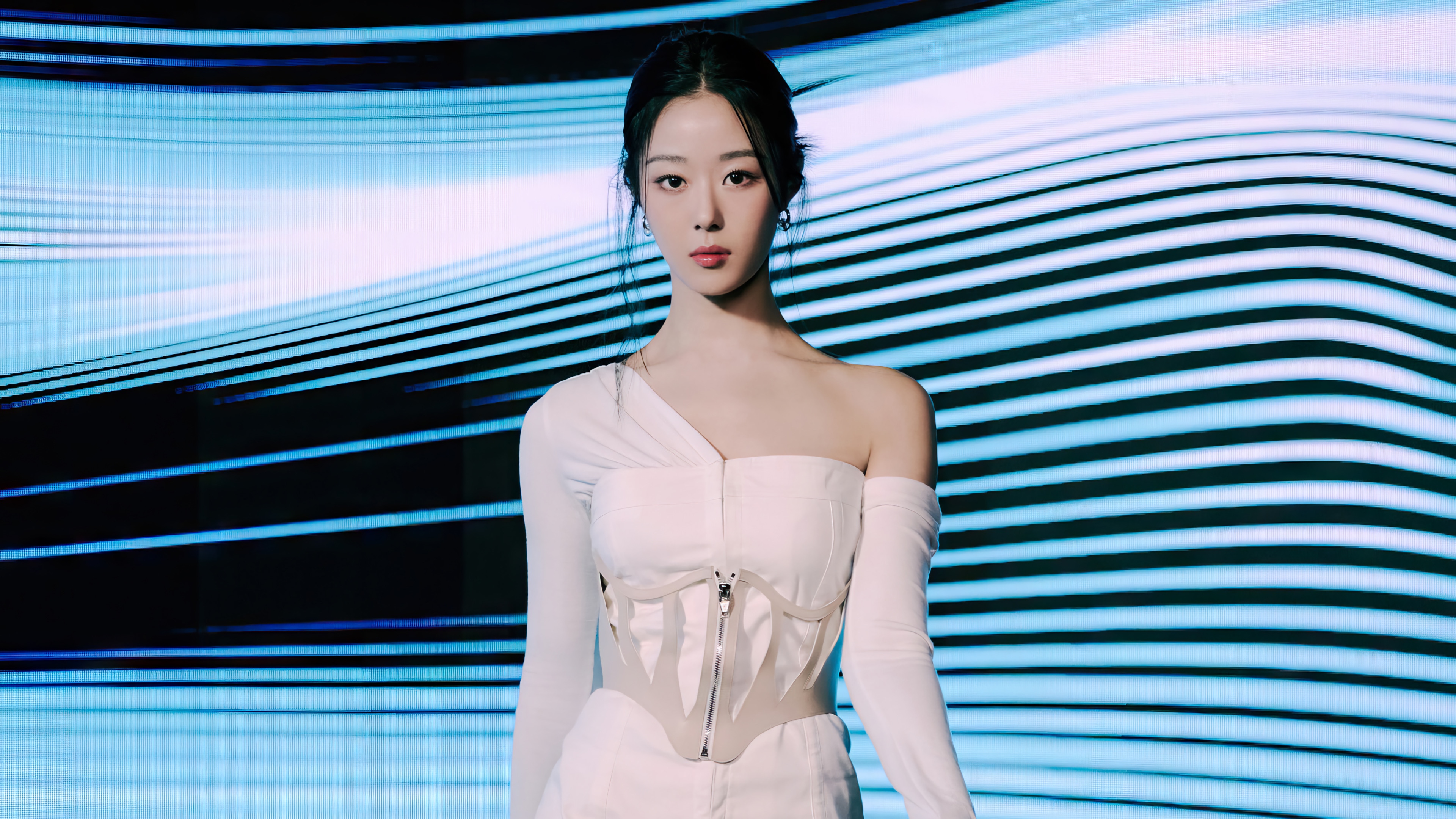 Chaerin of Cherry Bullet in a white outfit HD Wallpaper