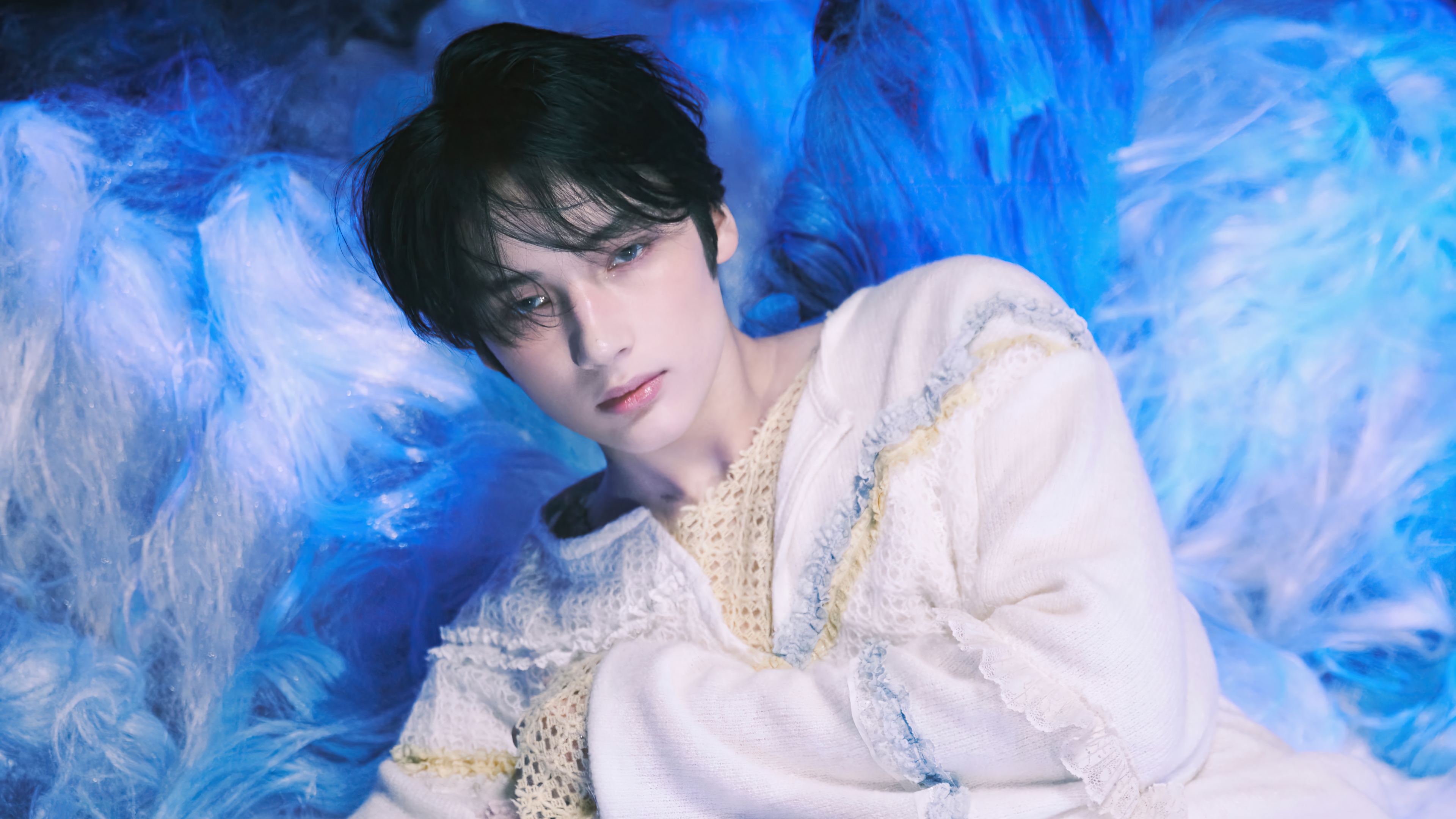 Huening Kai of TXT in blue and white HD Wallpaper