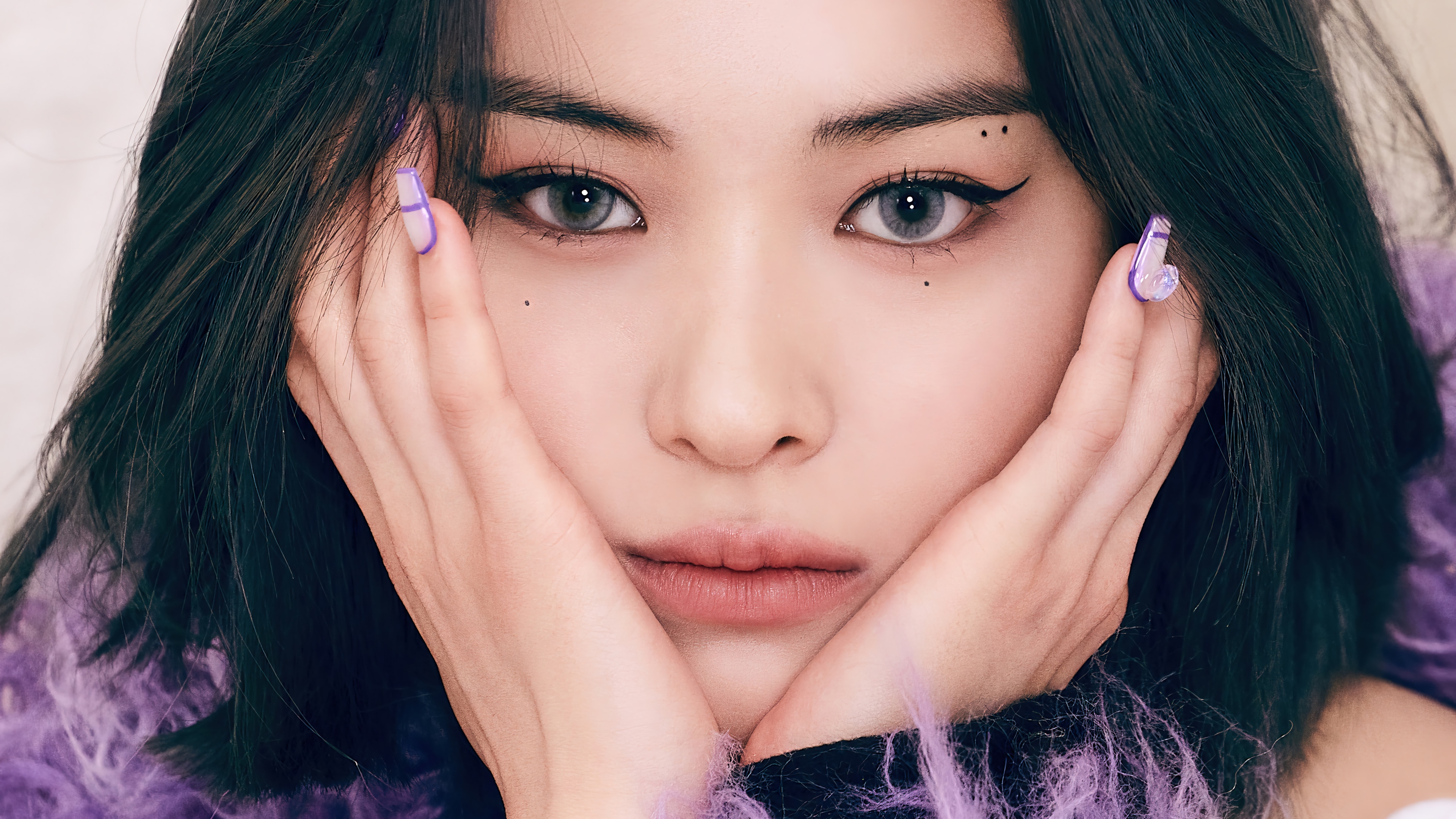 Shin Ryu-jin of ITZY in 4K HD Wallpaper