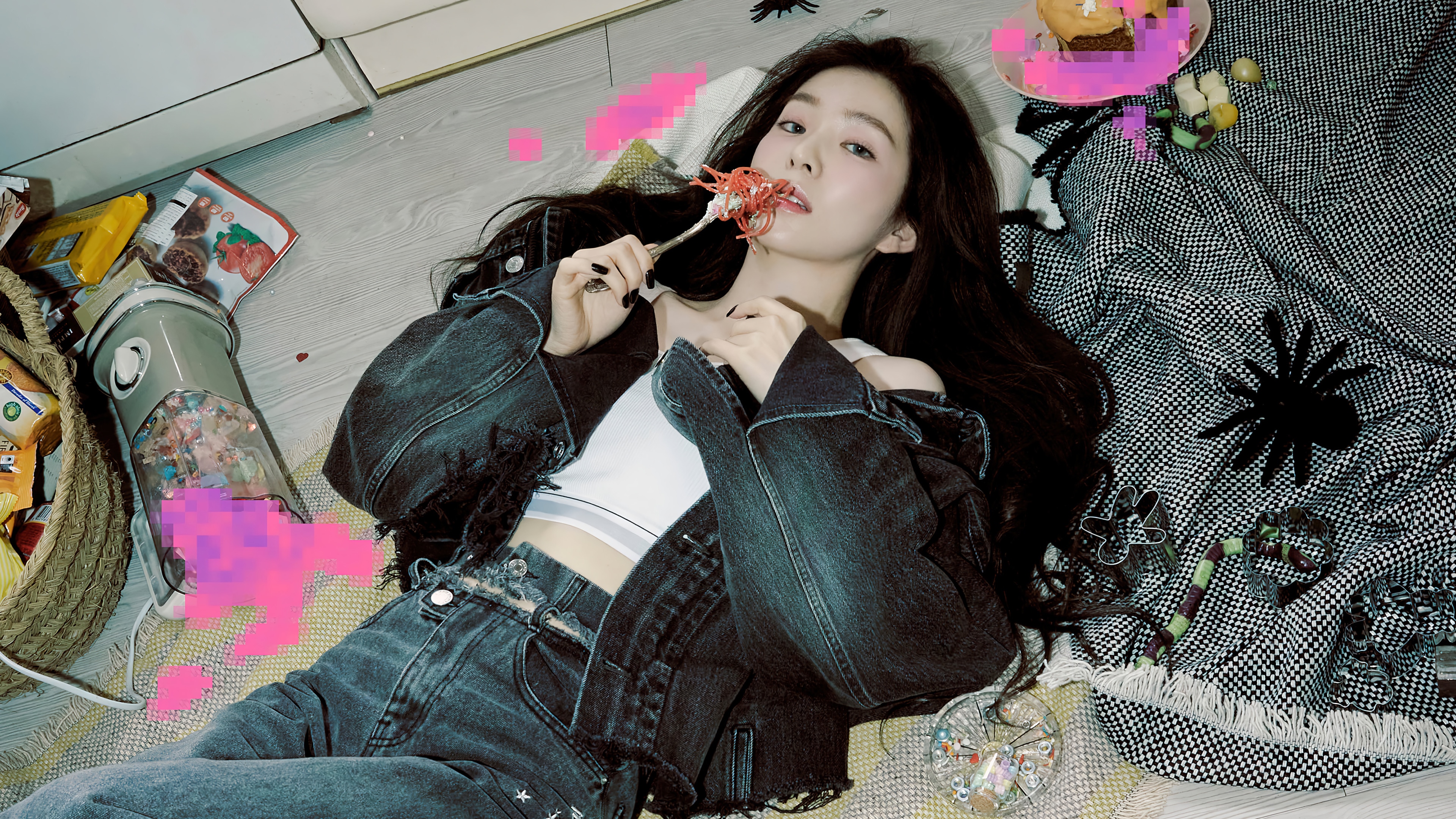 Irene Red Velvet eating spaghetti on the floor HD Wallpaper