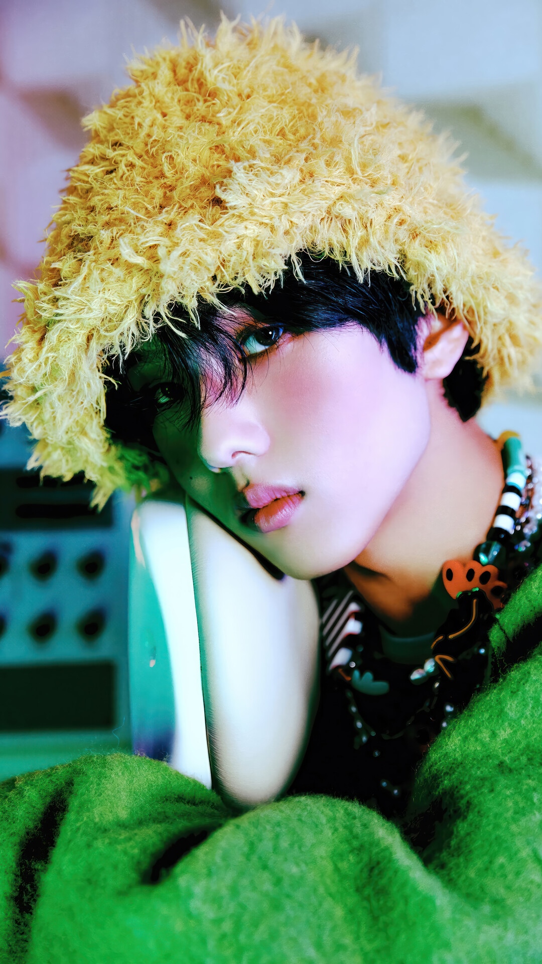 Jisung from NCT DREAM wearing a fluffy hat HD Phone Wallpaper