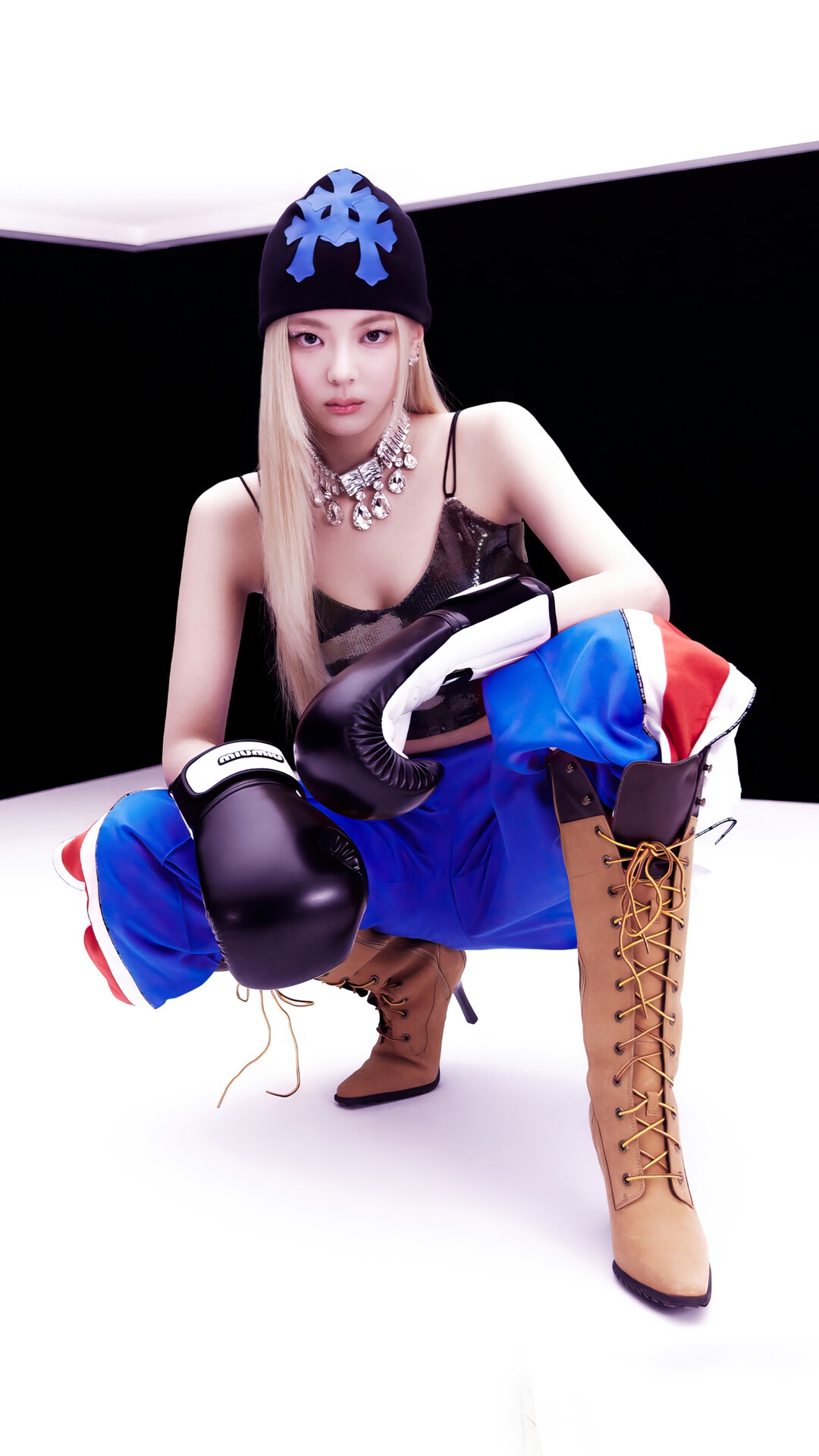Lia from ITZY wearing boxing gloves and a beanie HD Phone Wallpaper