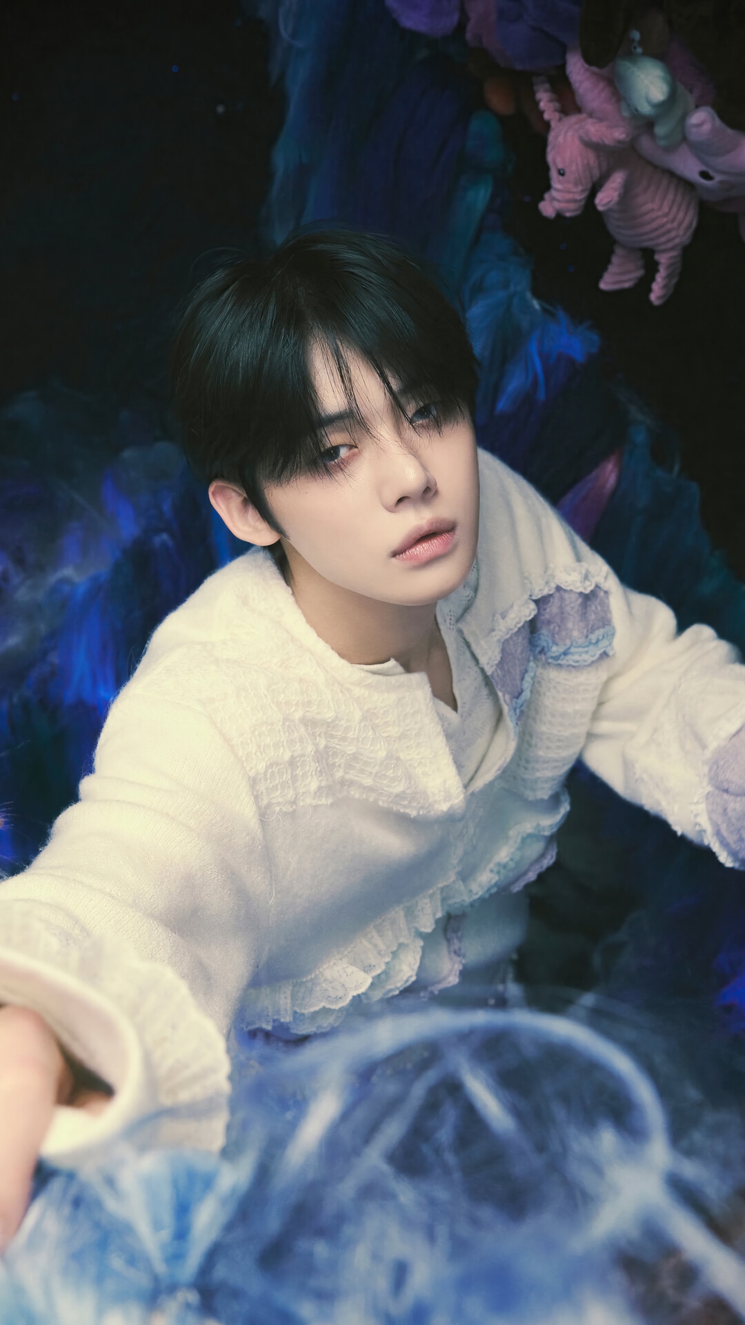 Yeonjun from TXT in The Name Chapter: TEMPTATION HD Phone Wallpaper