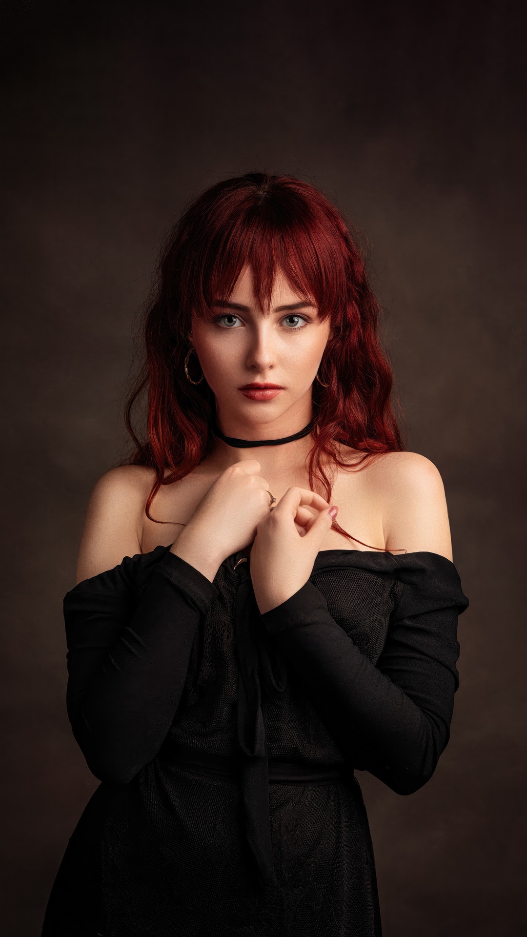 Redhead model in black dress HD Phone Wallpaper
