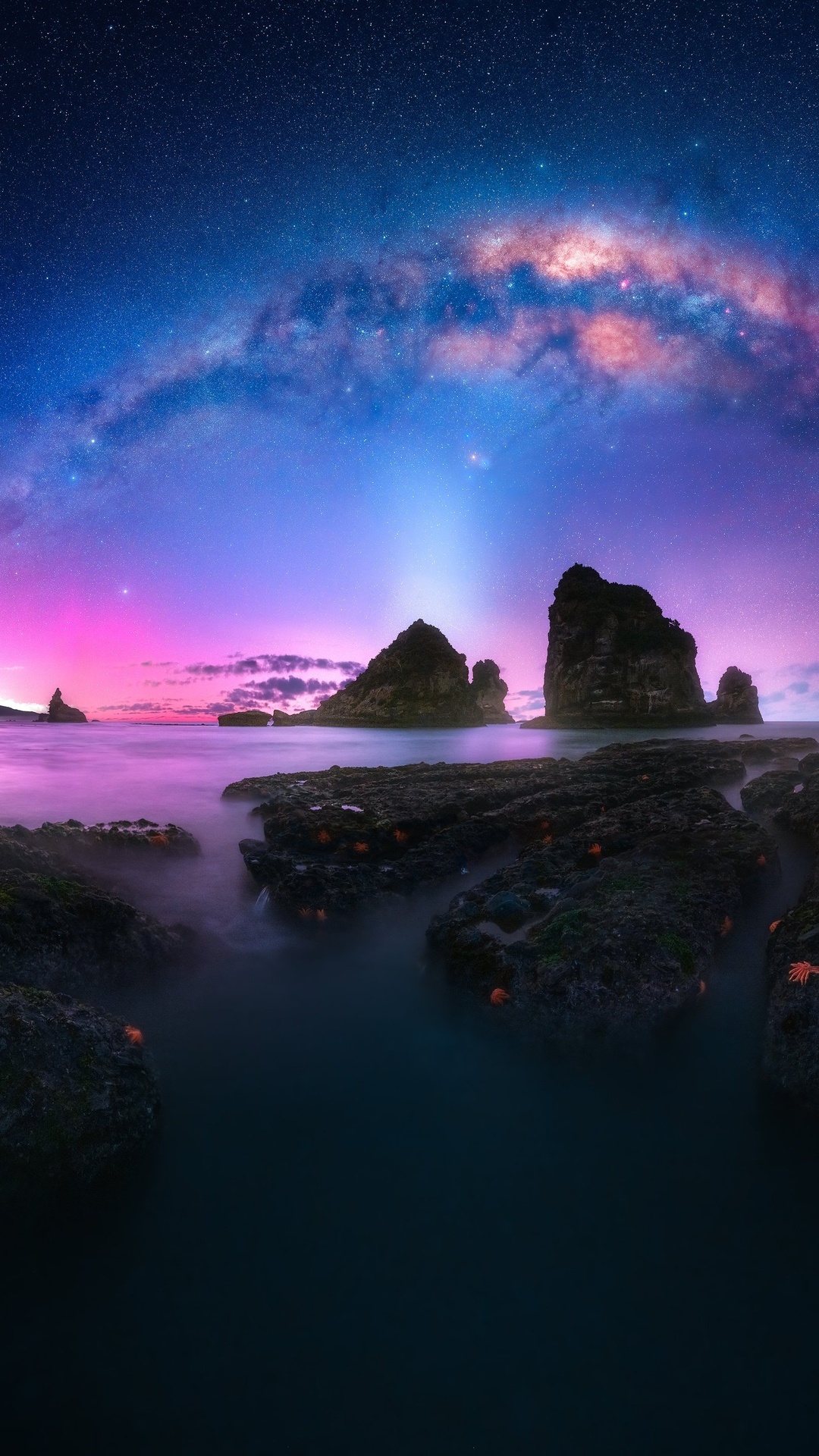 Milky Way over rocky coast and ocean HD Phone Wallpaper