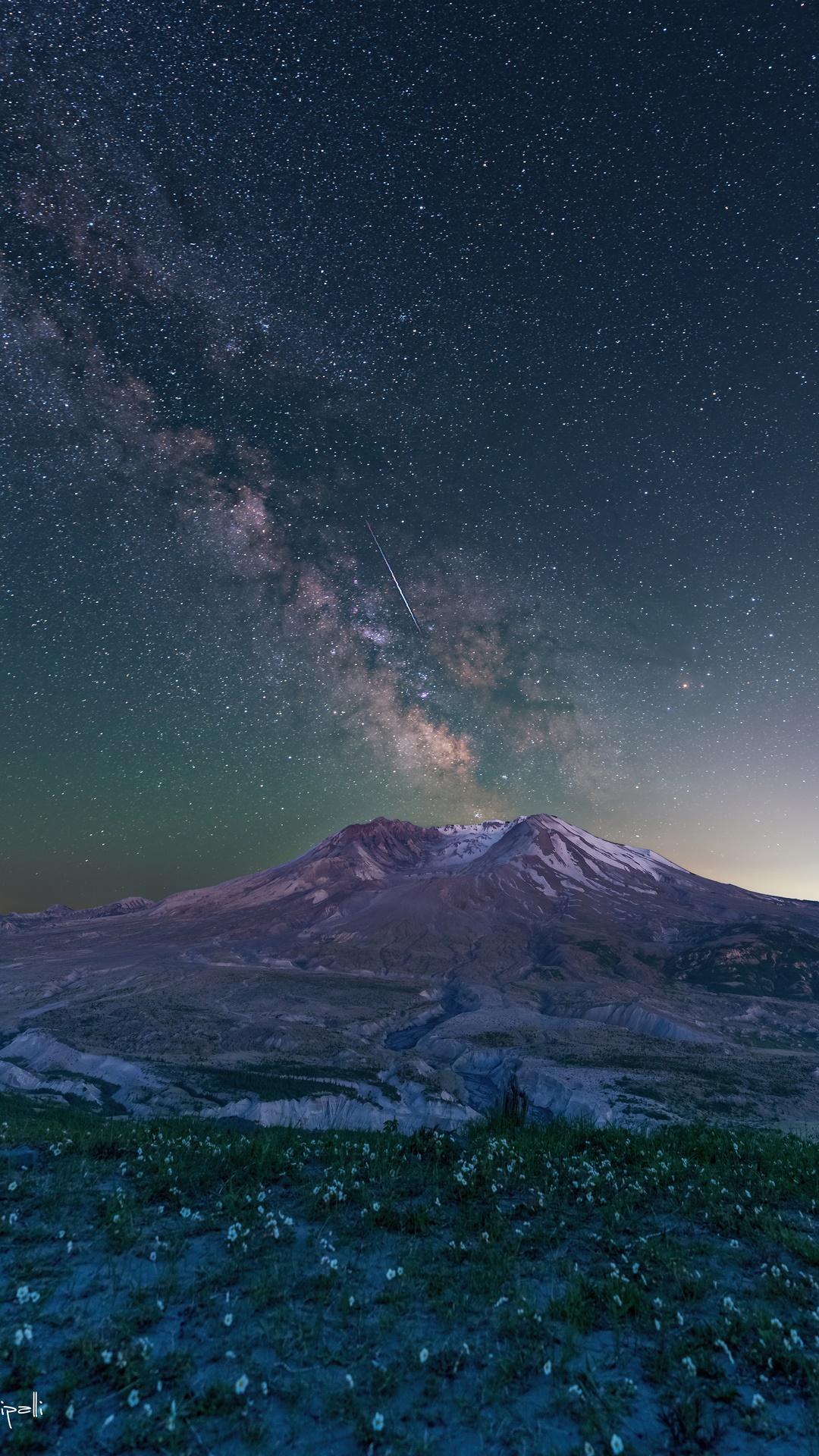 Mount St. Helens under the Milky Way HD Phone Wallpaper