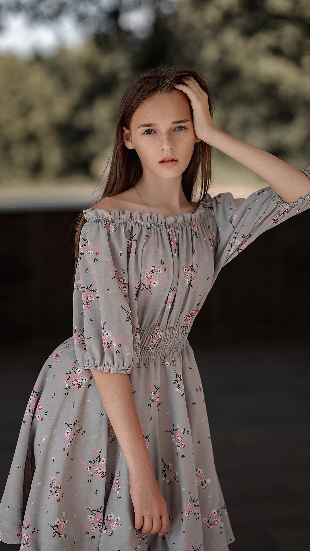 Young girl in a floral dress HD Phone Wallpaper
