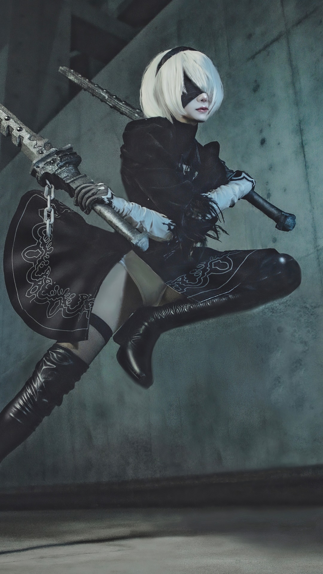 2B from Nier Automata cosplay with swords HD Phone Wallpaper