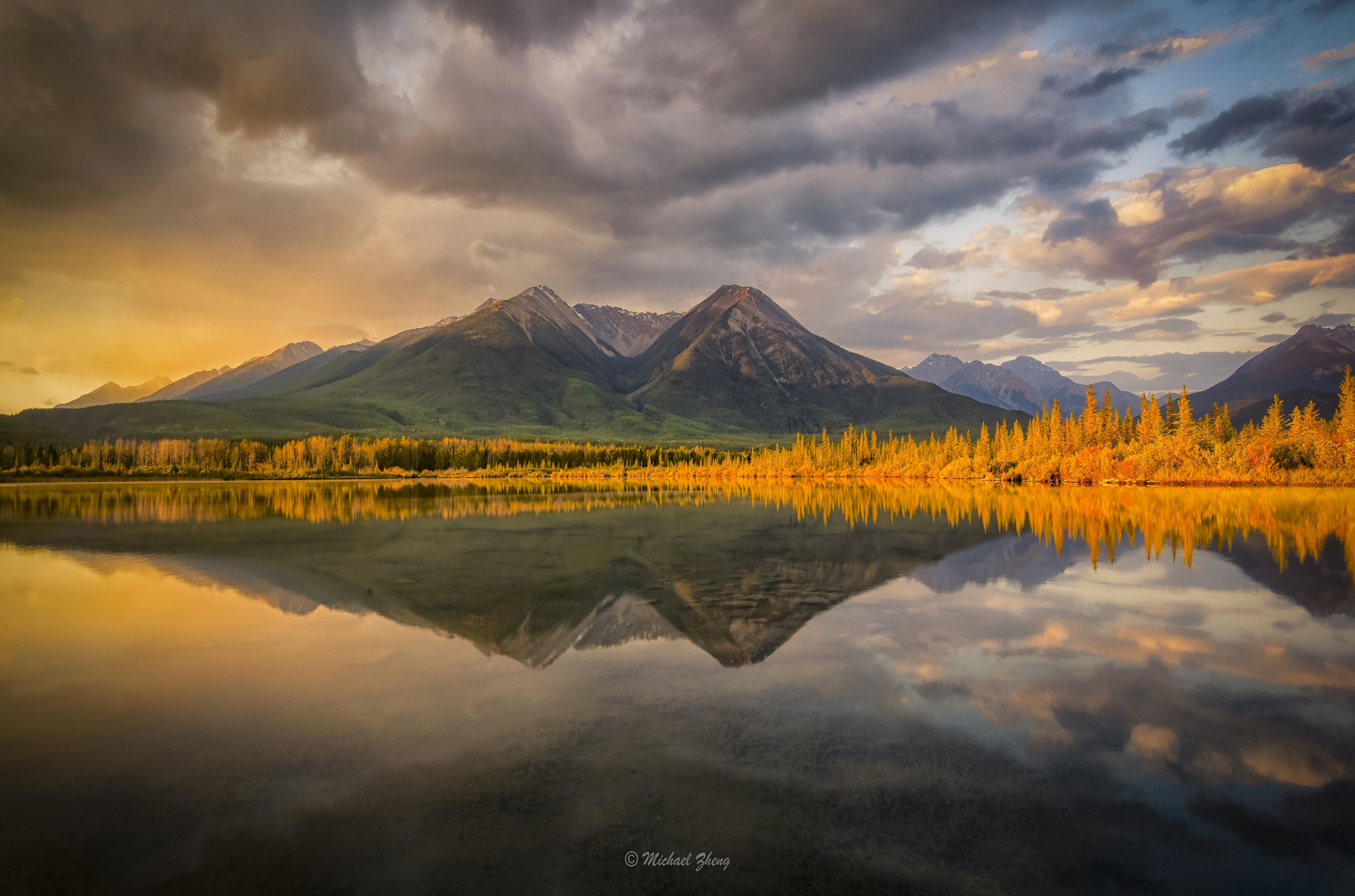 4K Vermillion Lake mountains reflection at sunrise HD Wallpaper