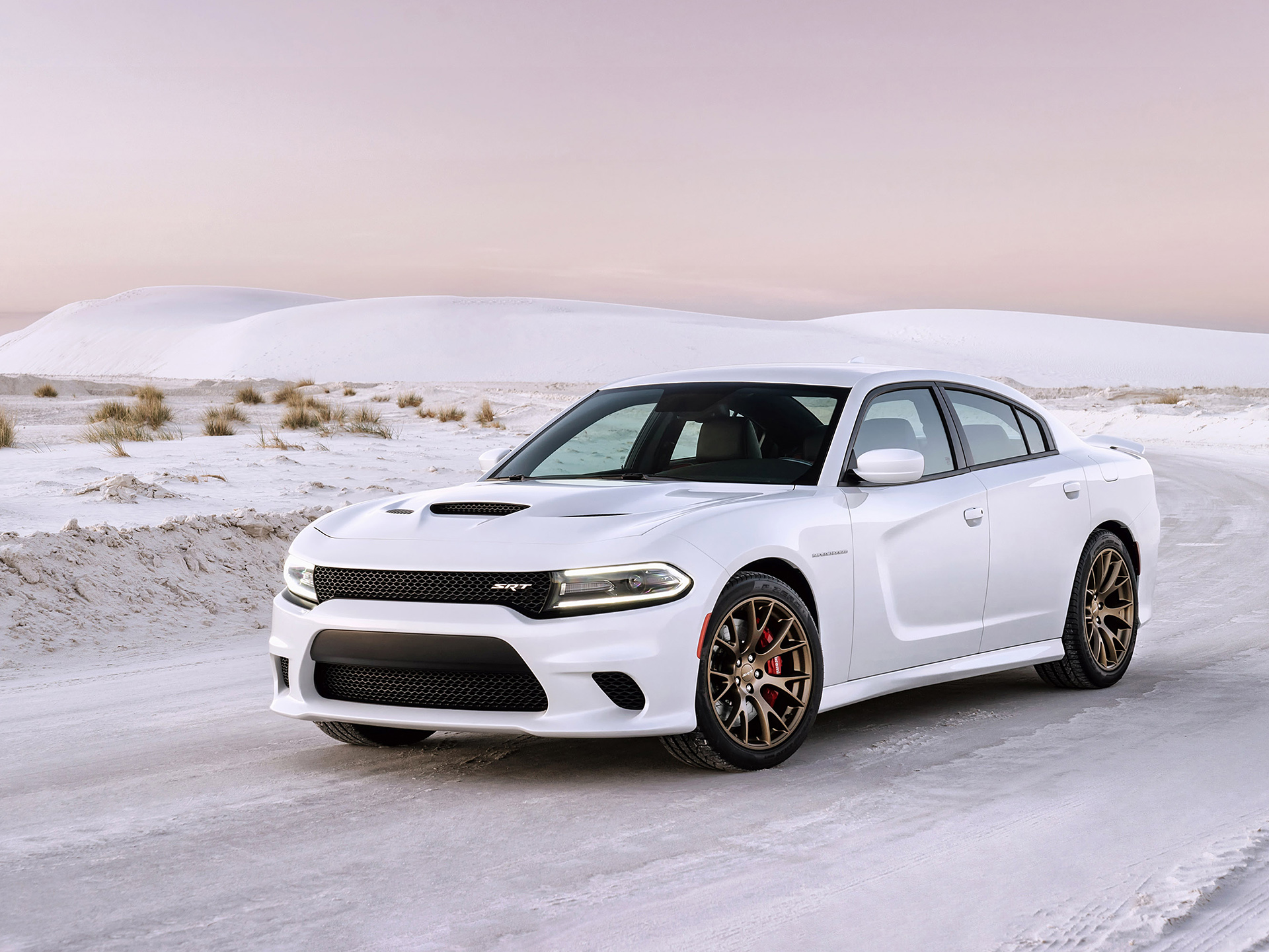 White 2015 Dodge Charger SRT Hellcat in desert HD Wallpaper