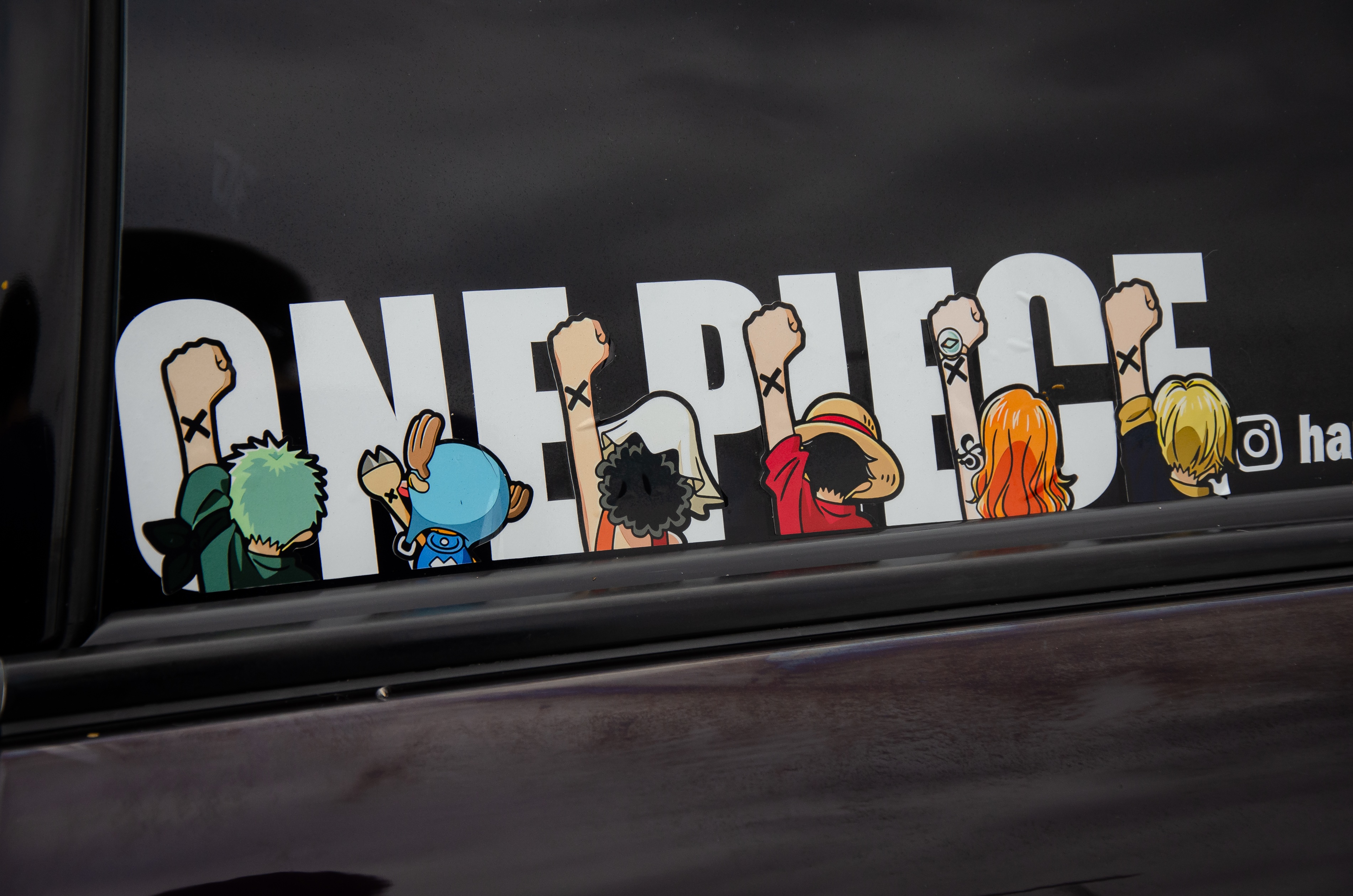 One Piece characters sticker on a car HD Wallpaper