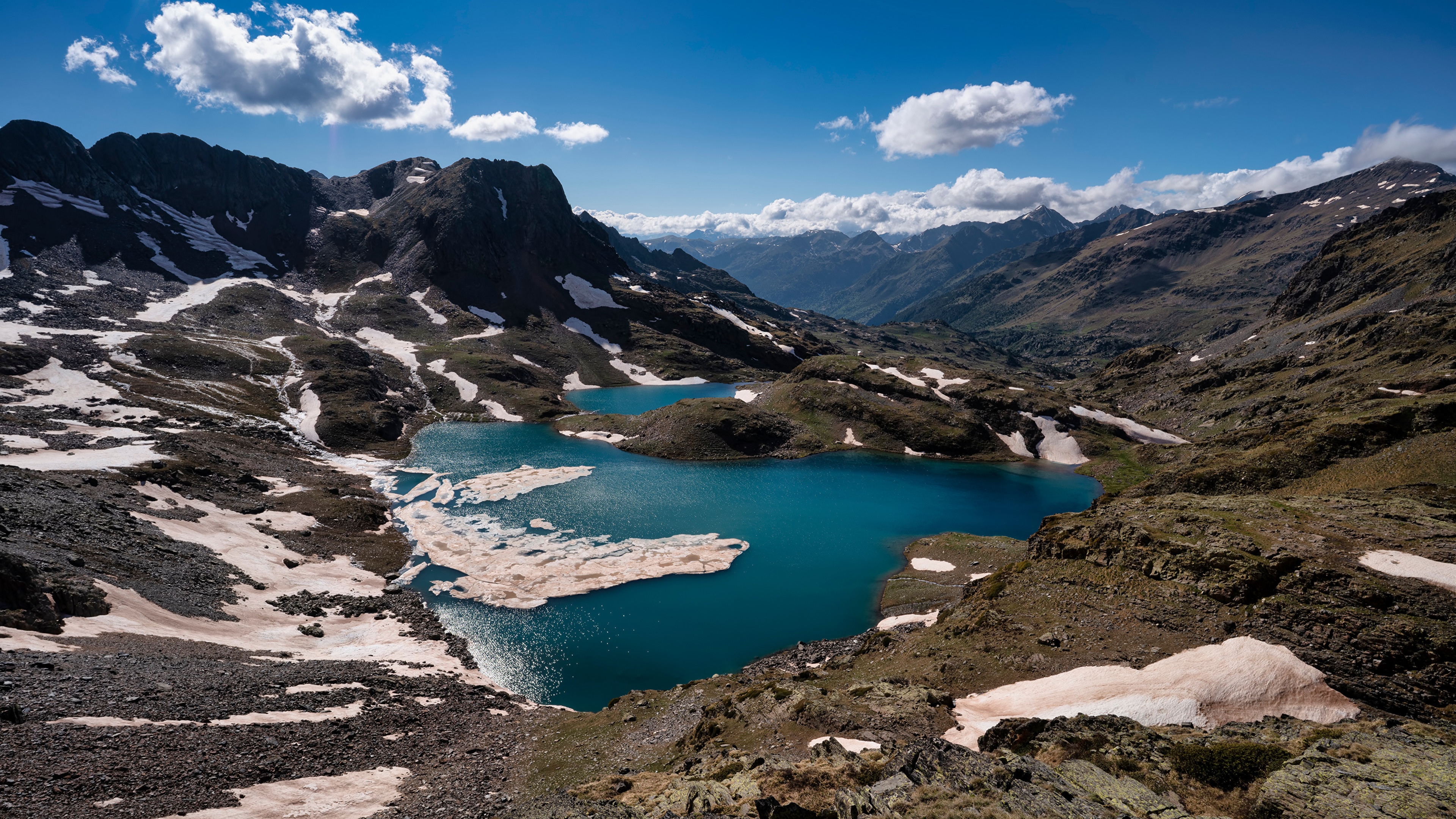 4K Mountains and Lakes in Catalonia, Spain HD Wallpaper