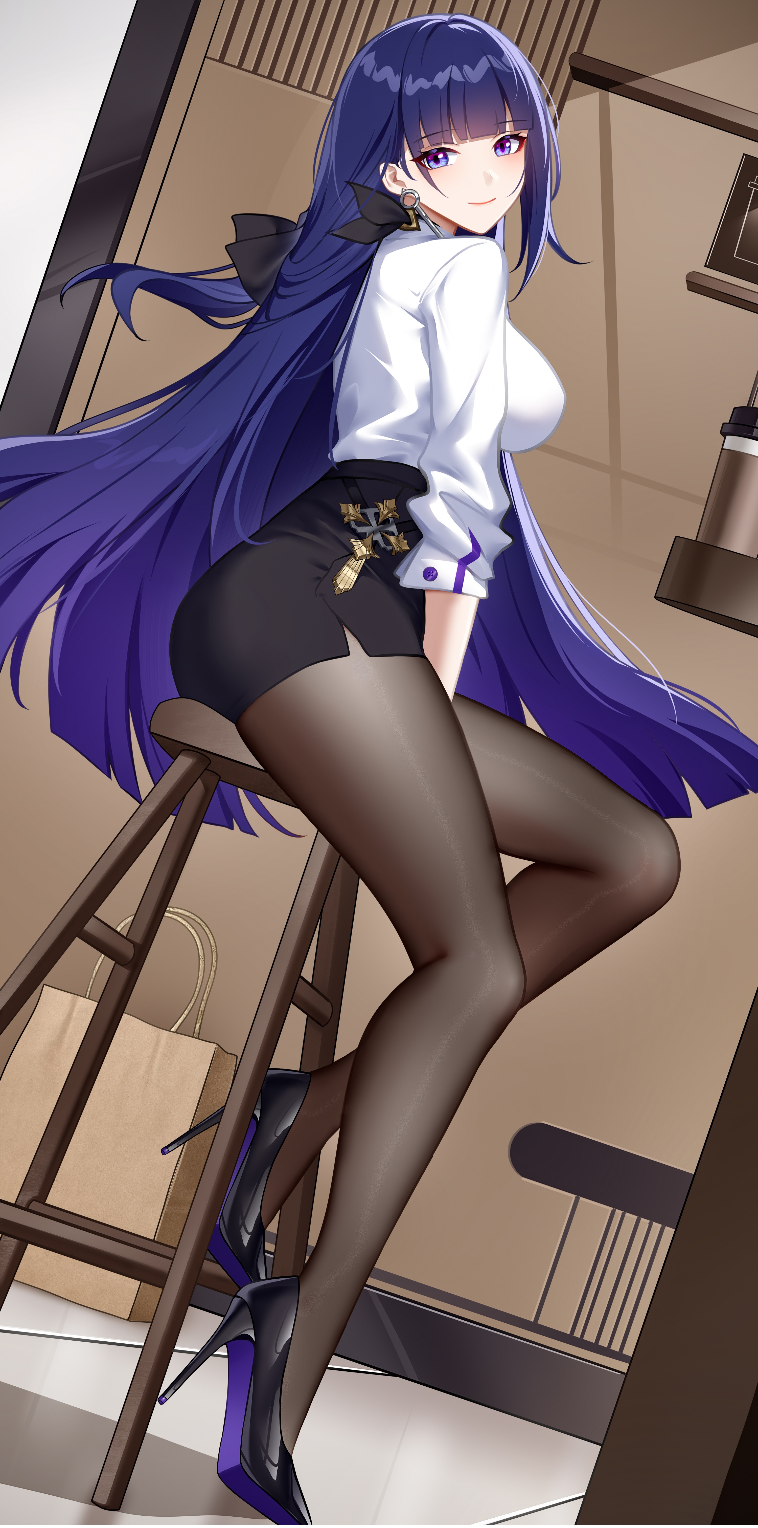 Raiden Mei in black shorts and pantyhose HD Phone Wallpaper