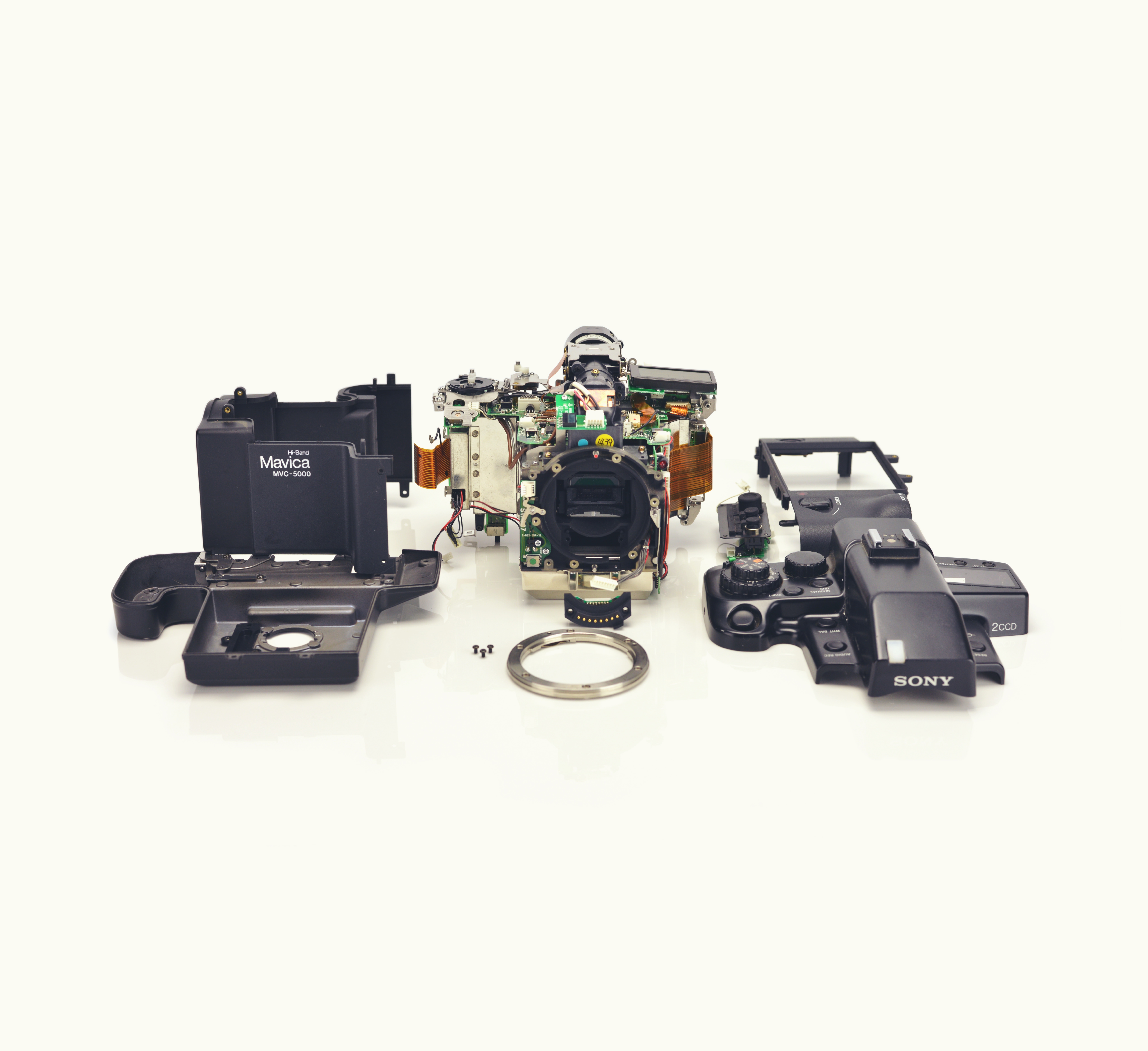 Sony Mavica MVC-5000 Disassembled Camera Parts HD Wallpaper