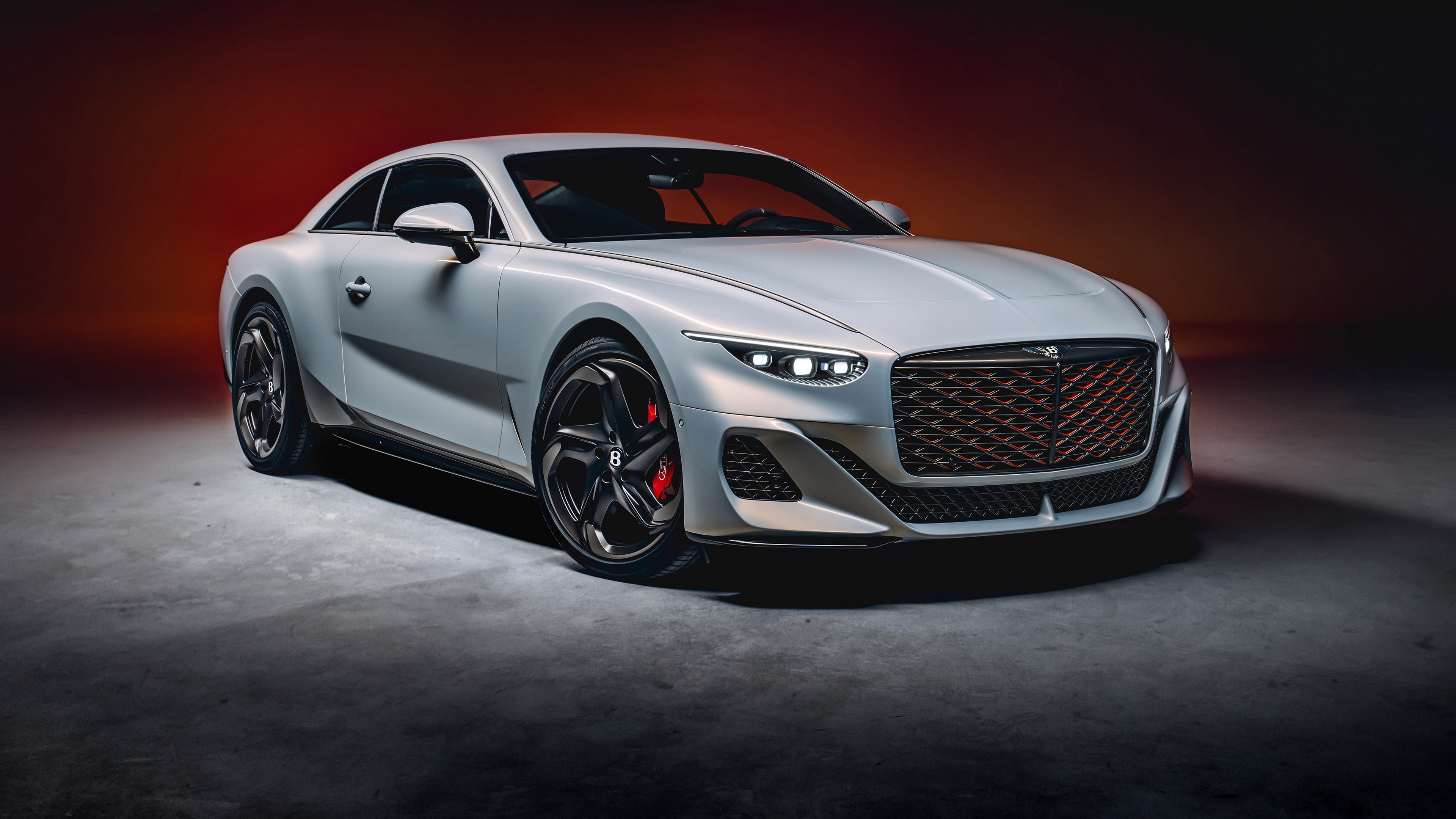 Bentley Mulliner Batur in silver HD Wallpaper
