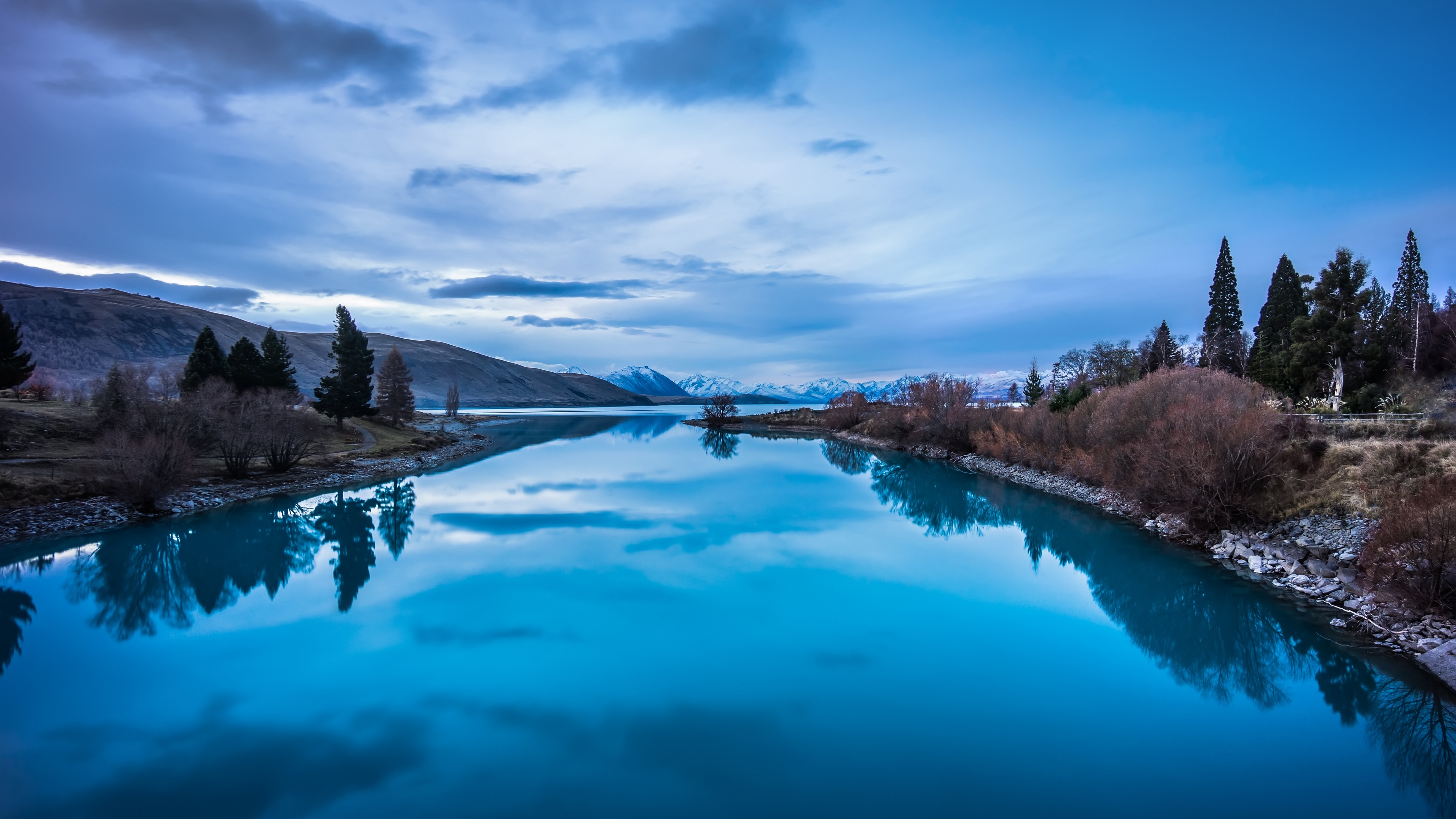 4K Lake Reflection with Mountains and Trees HD Wallpaper
