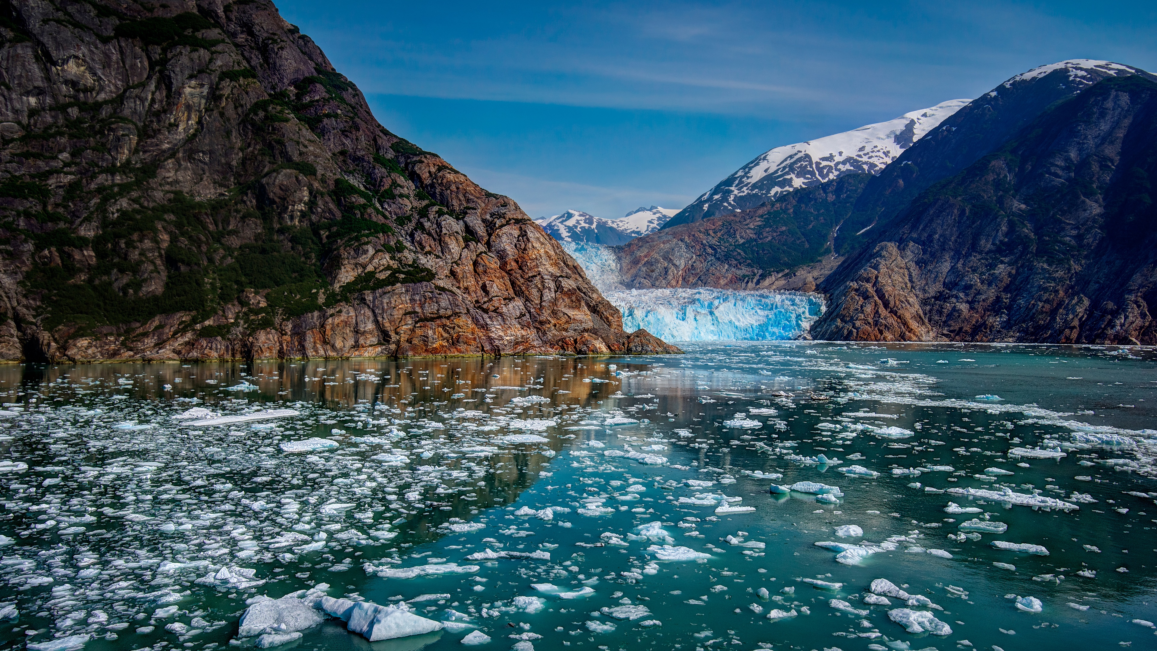 4K Alaska Glacier with Icebergs and Mountains HD Wallpaper