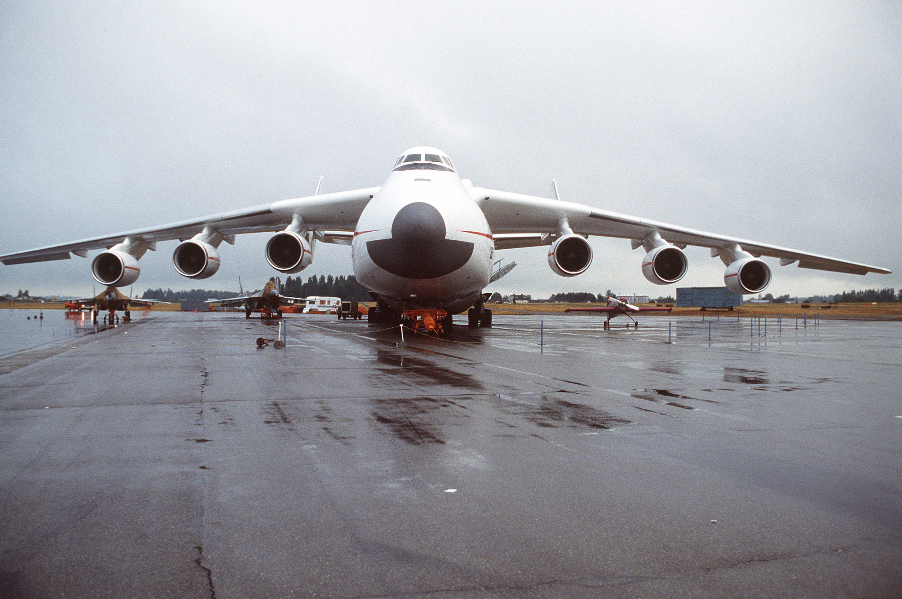Antonov An-225 Mriya aircraft on a wet tarmac HD Wallpaper