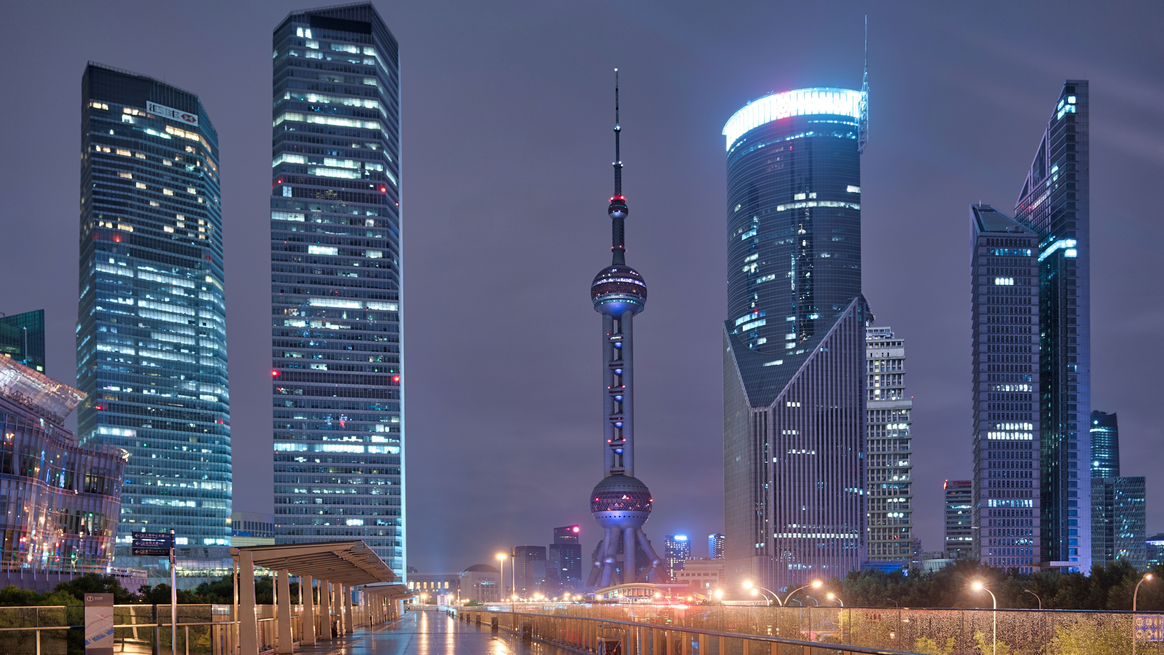 4K Shanghai skyline at night with Oriental Pearl Tower HD Wallpaper