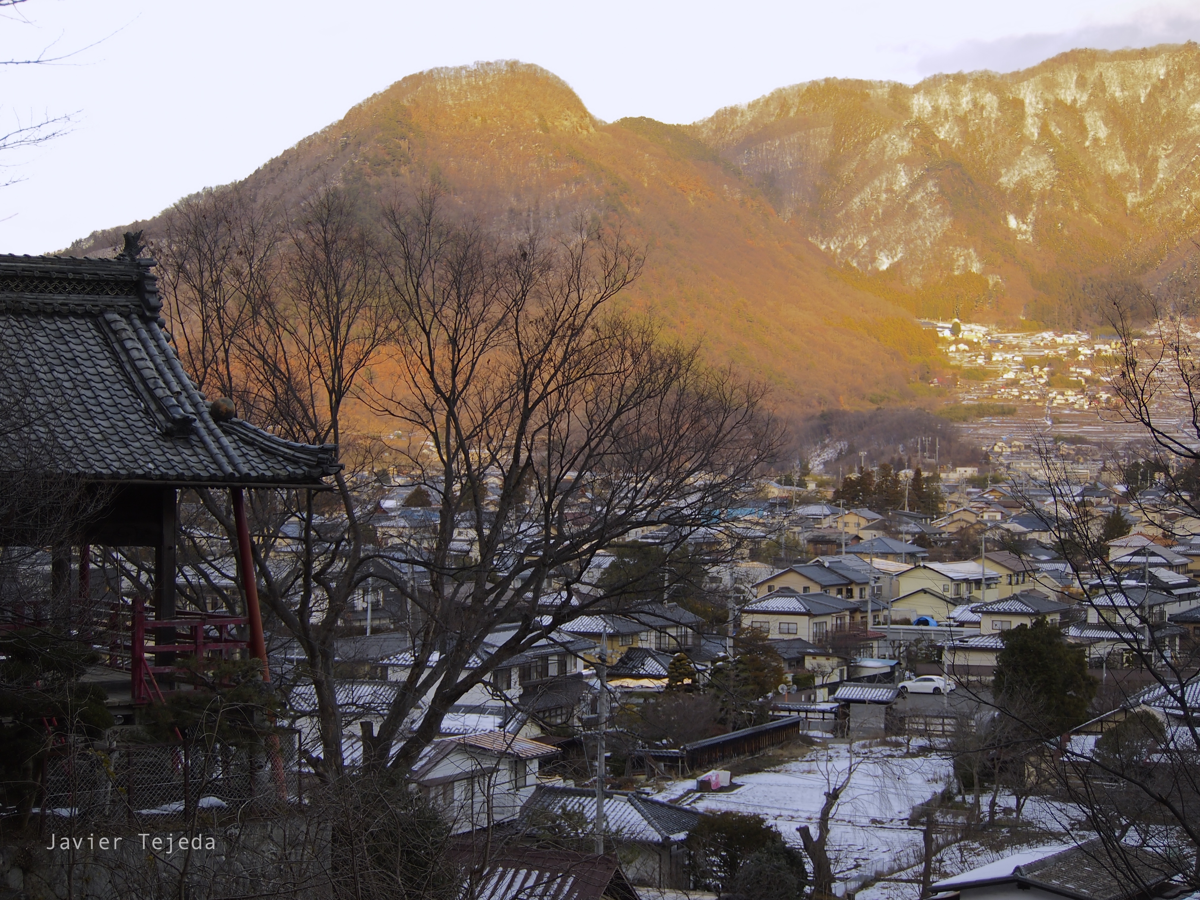 4K landscape of a Japanese town at sunset HD Wallpaper