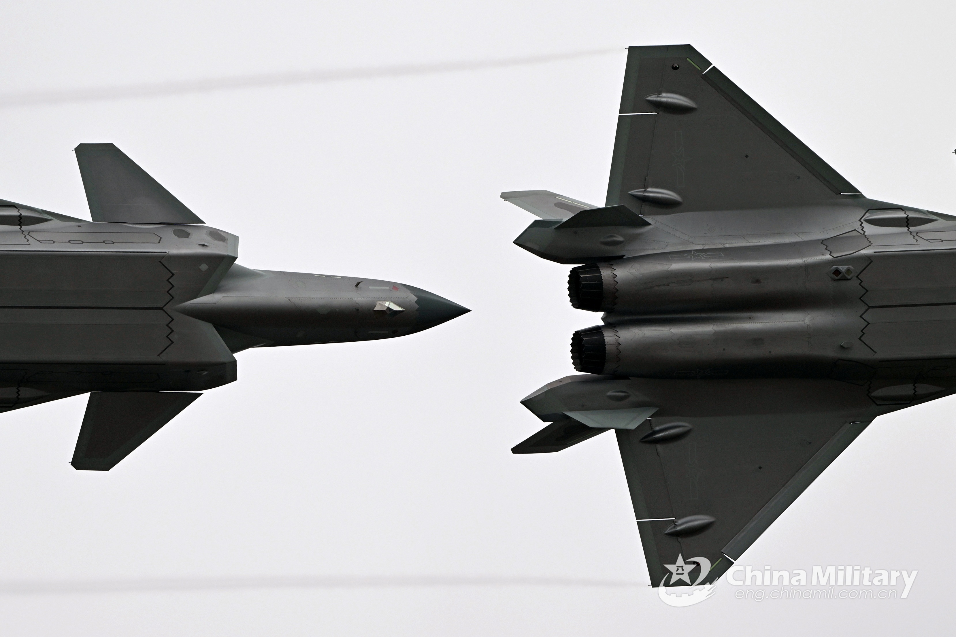 Two Chengdu J-20 fighter jets in flight HD Wallpaper