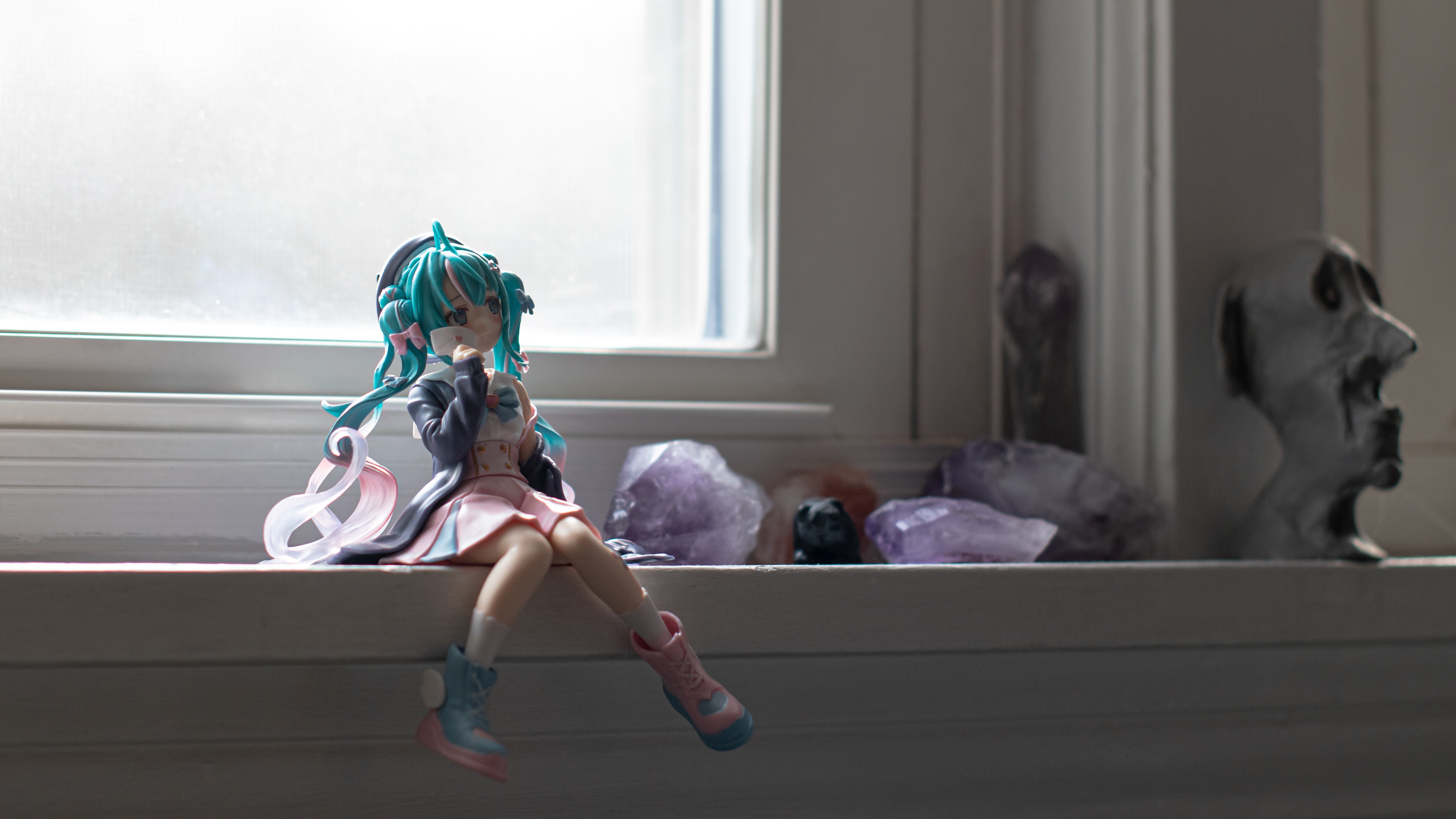 Hatsune Miku figure with amethyst crystals HD Wallpaper