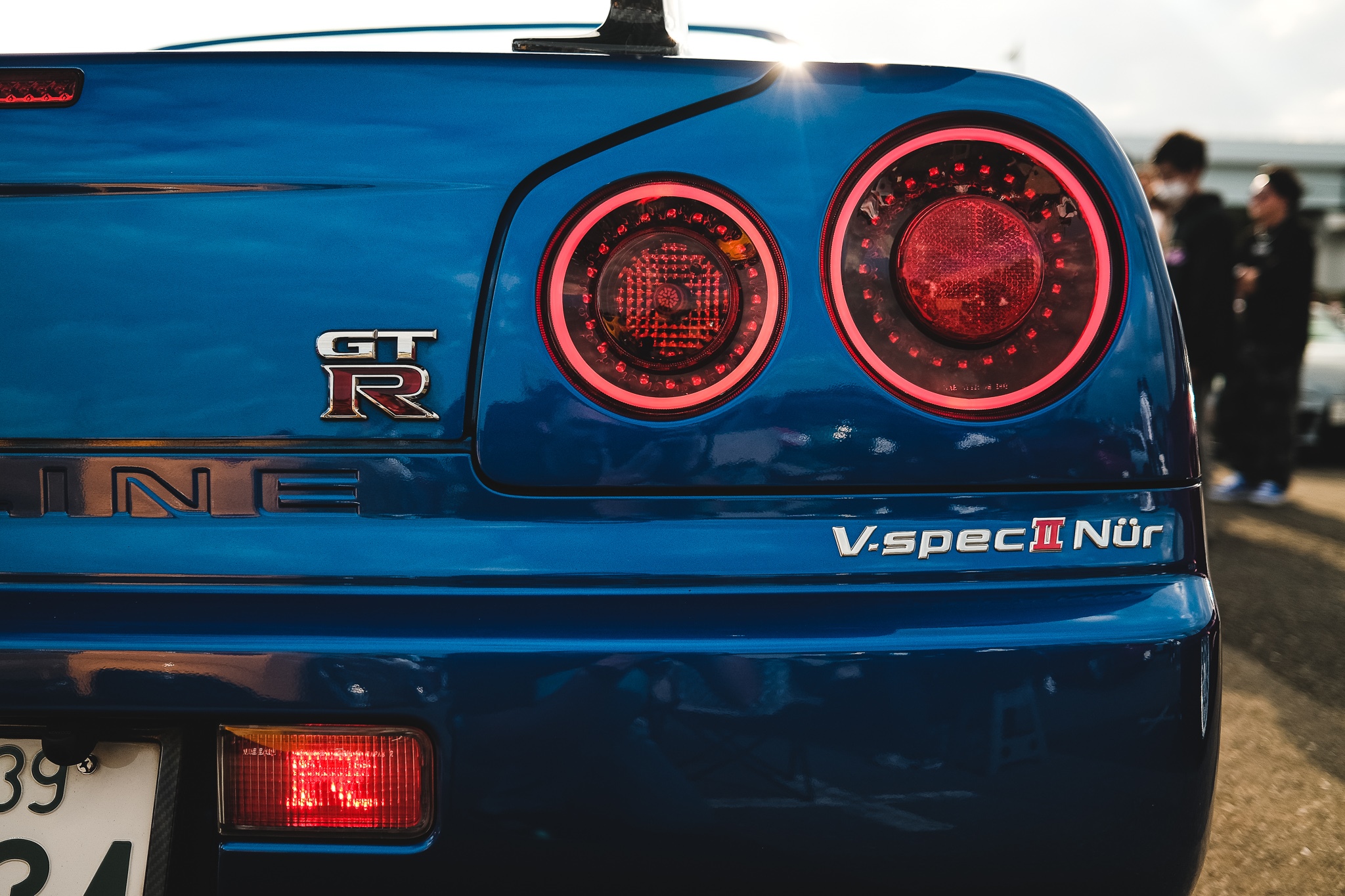 Blue Nissan Skyline R34 GT-R V-Spec II Nur HD Wallpaper