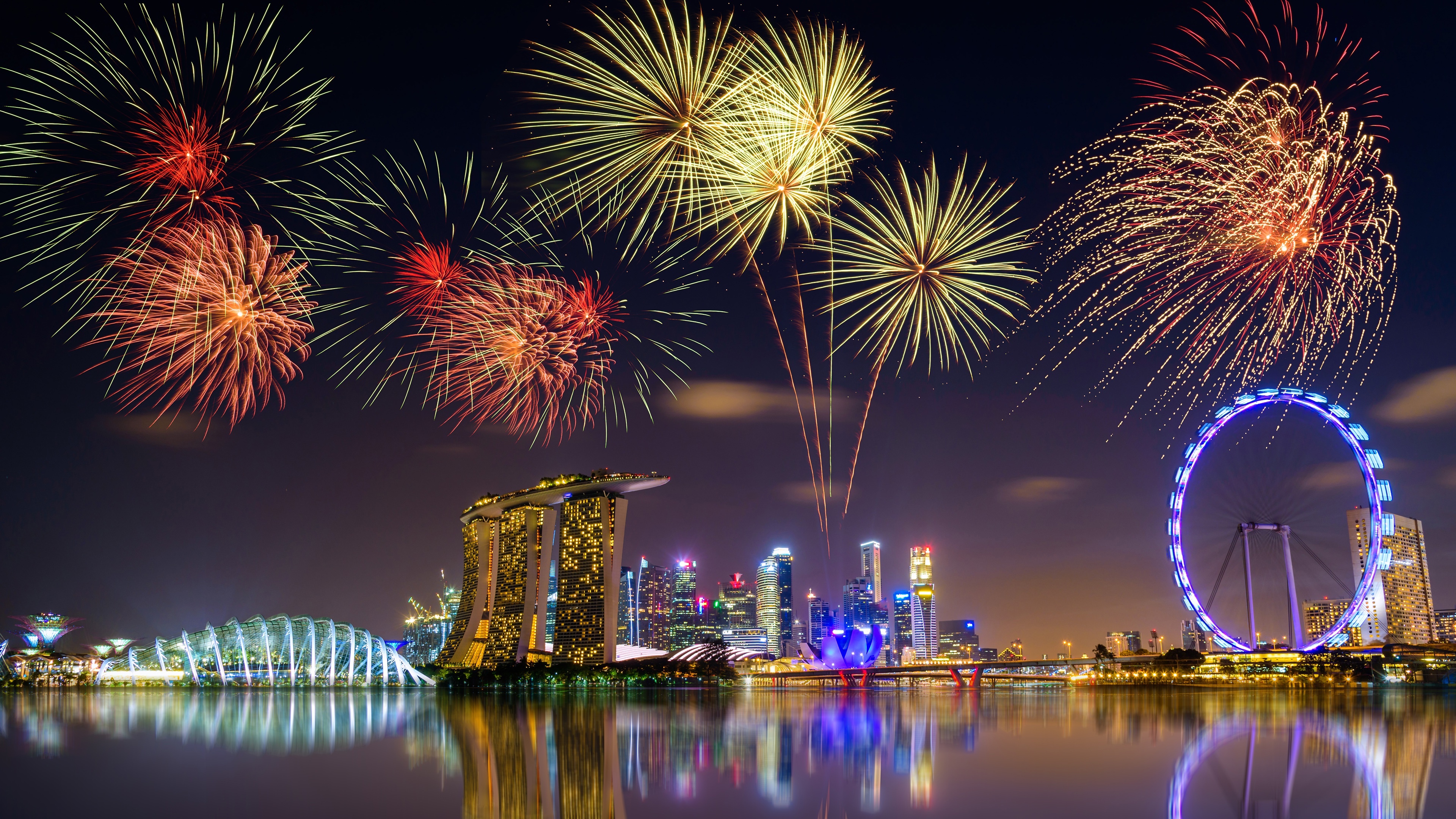 4K Singapore fireworks over Marina Bay at night HD Wallpaper
