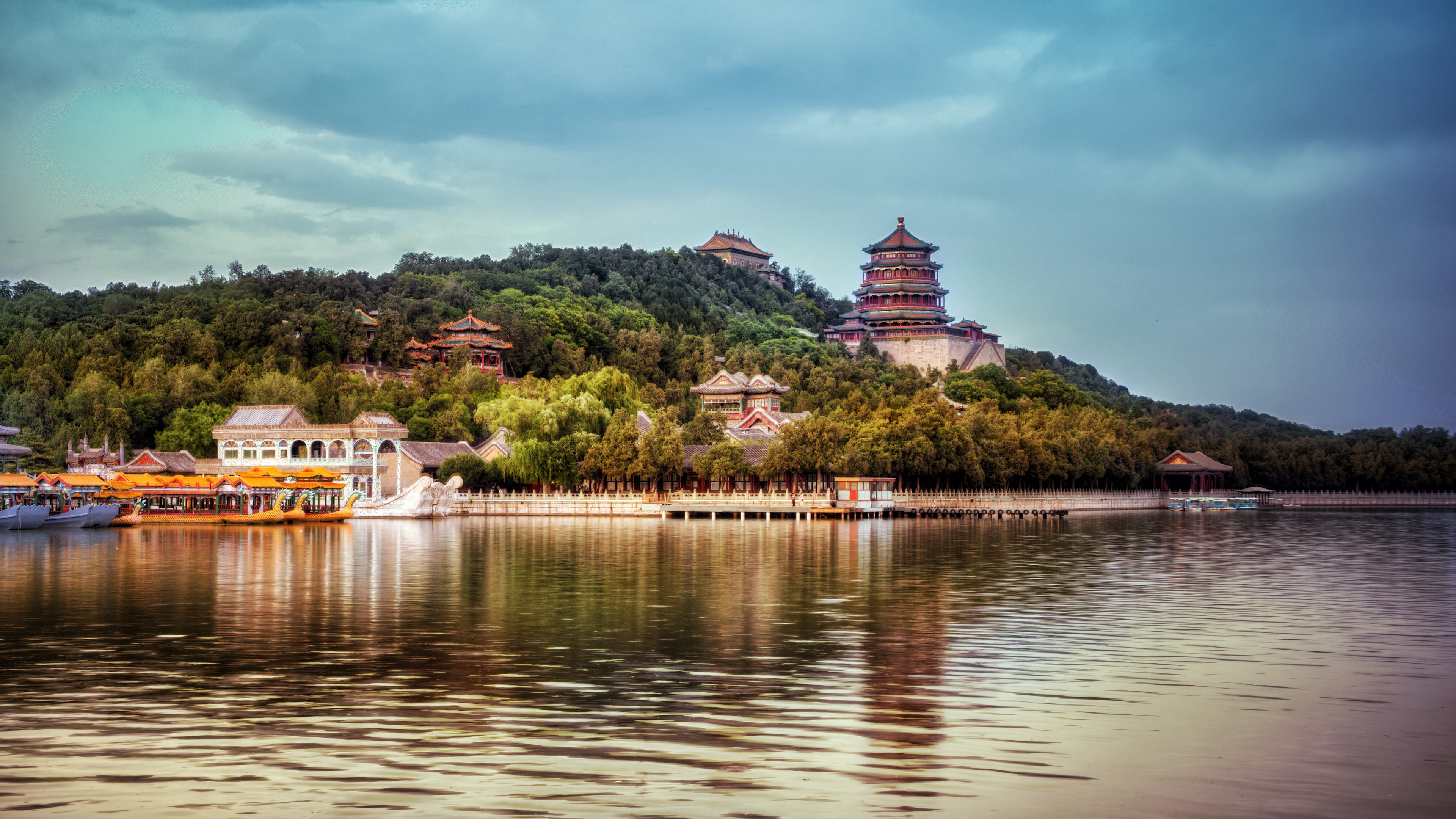 4K Summer Palace in Beijing with Lake and Clouds HD Wallpaper