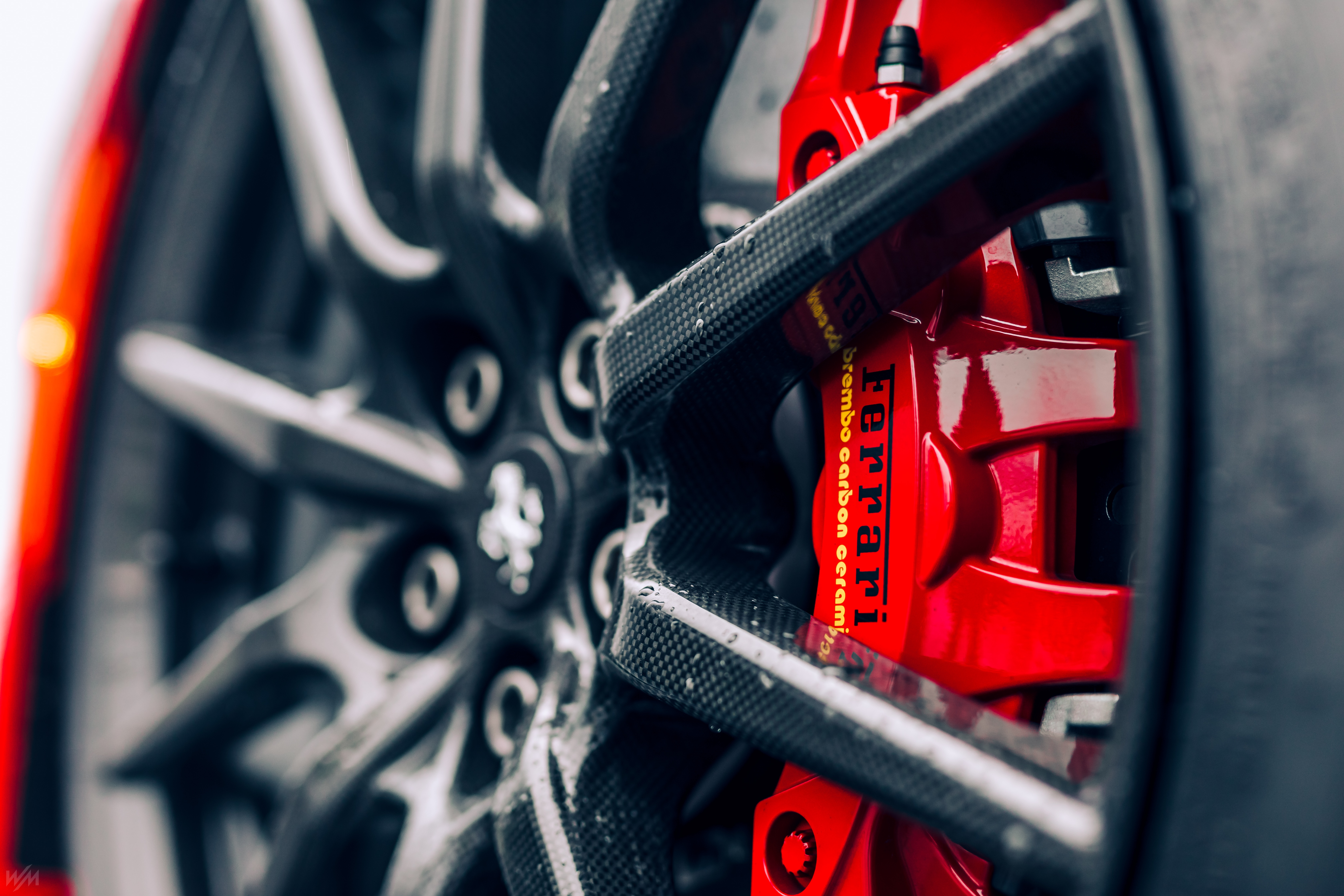 Ferrari F40 Carbon Ceramic Brakes and Wheel HD Wallpaper