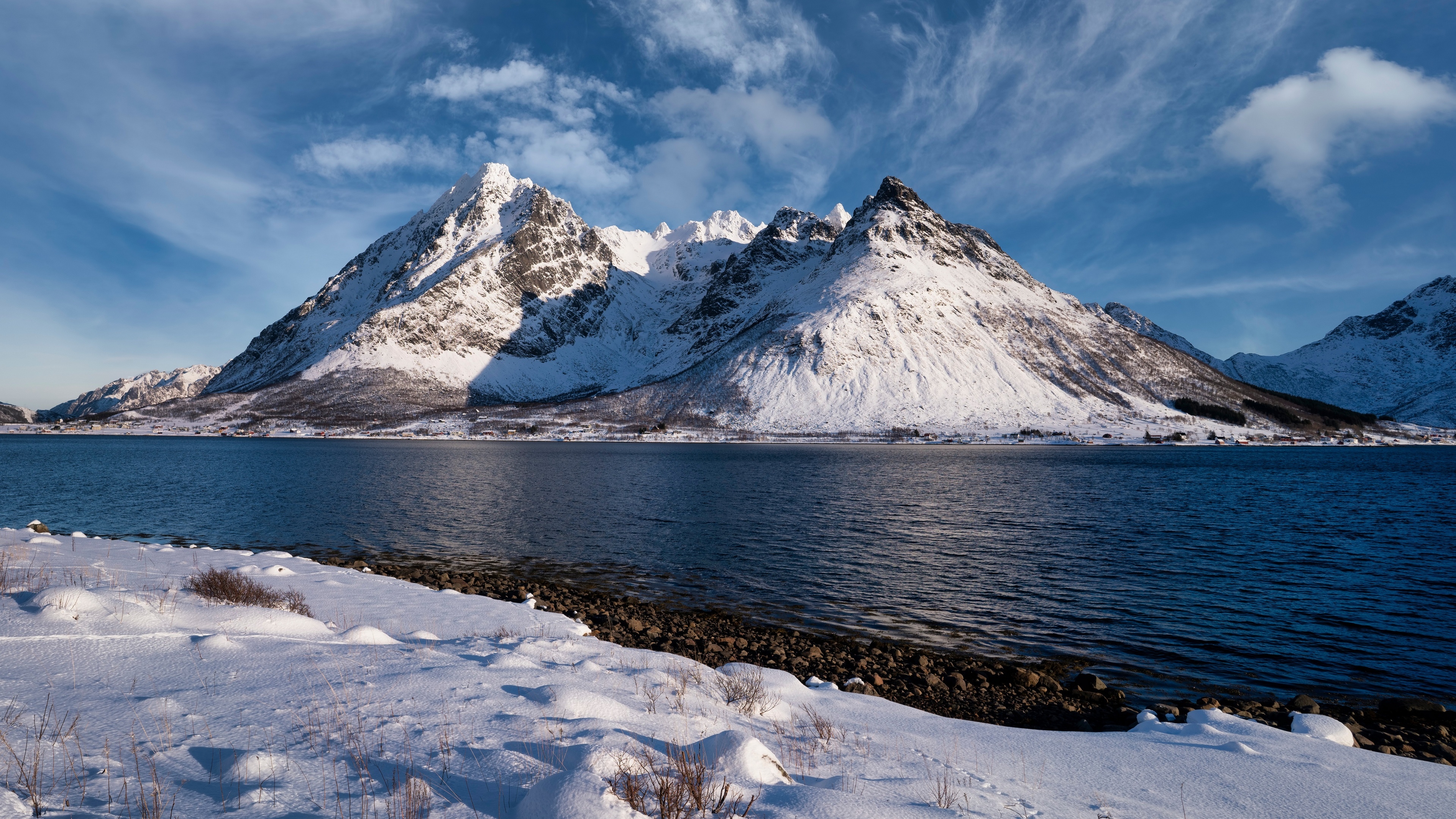 4K Norway Lofoten winter mountains and sea HD Wallpaper