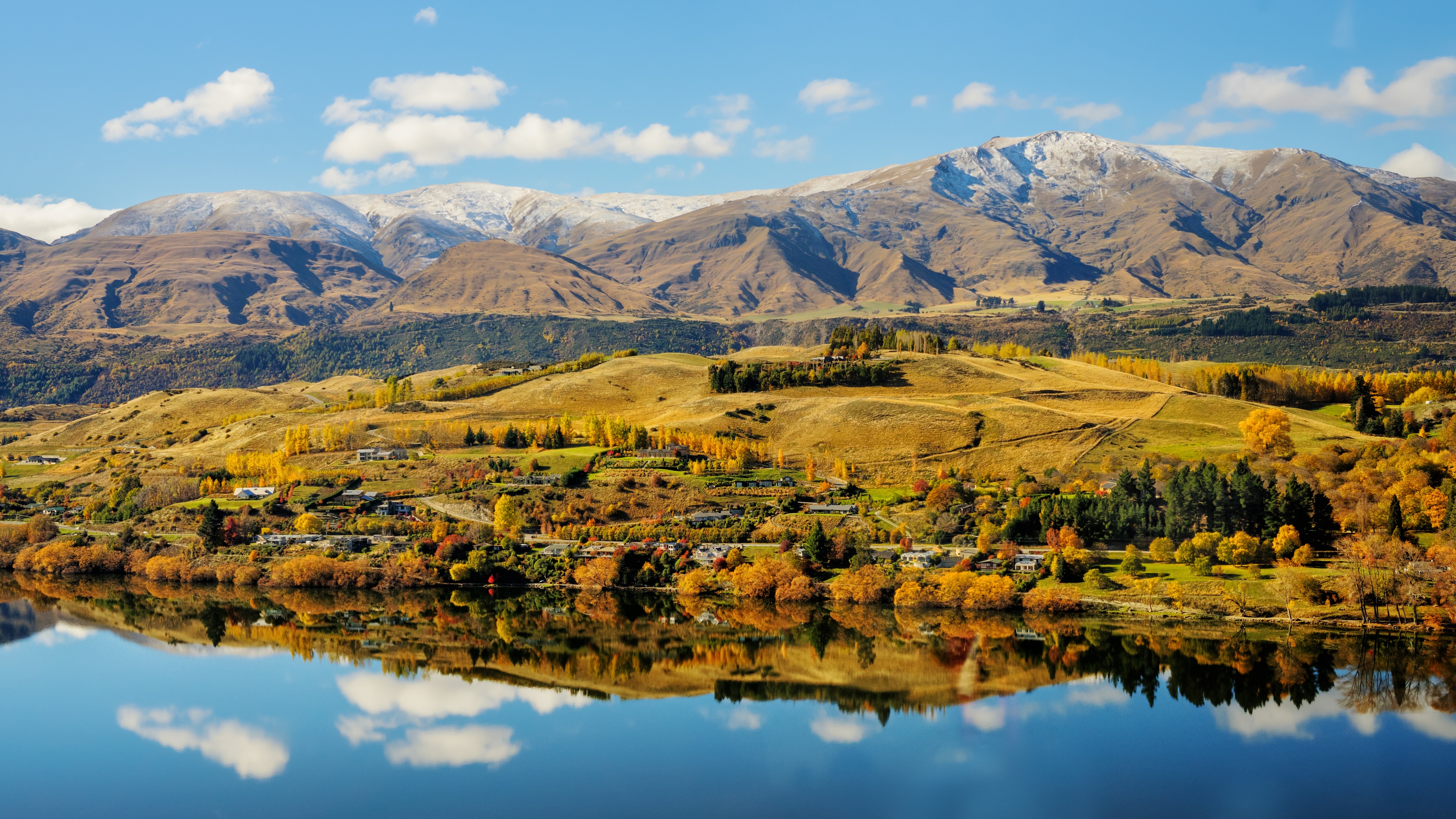 4K Landscape of New Zealand Mountains and Lake Reflection HD Wallpaper