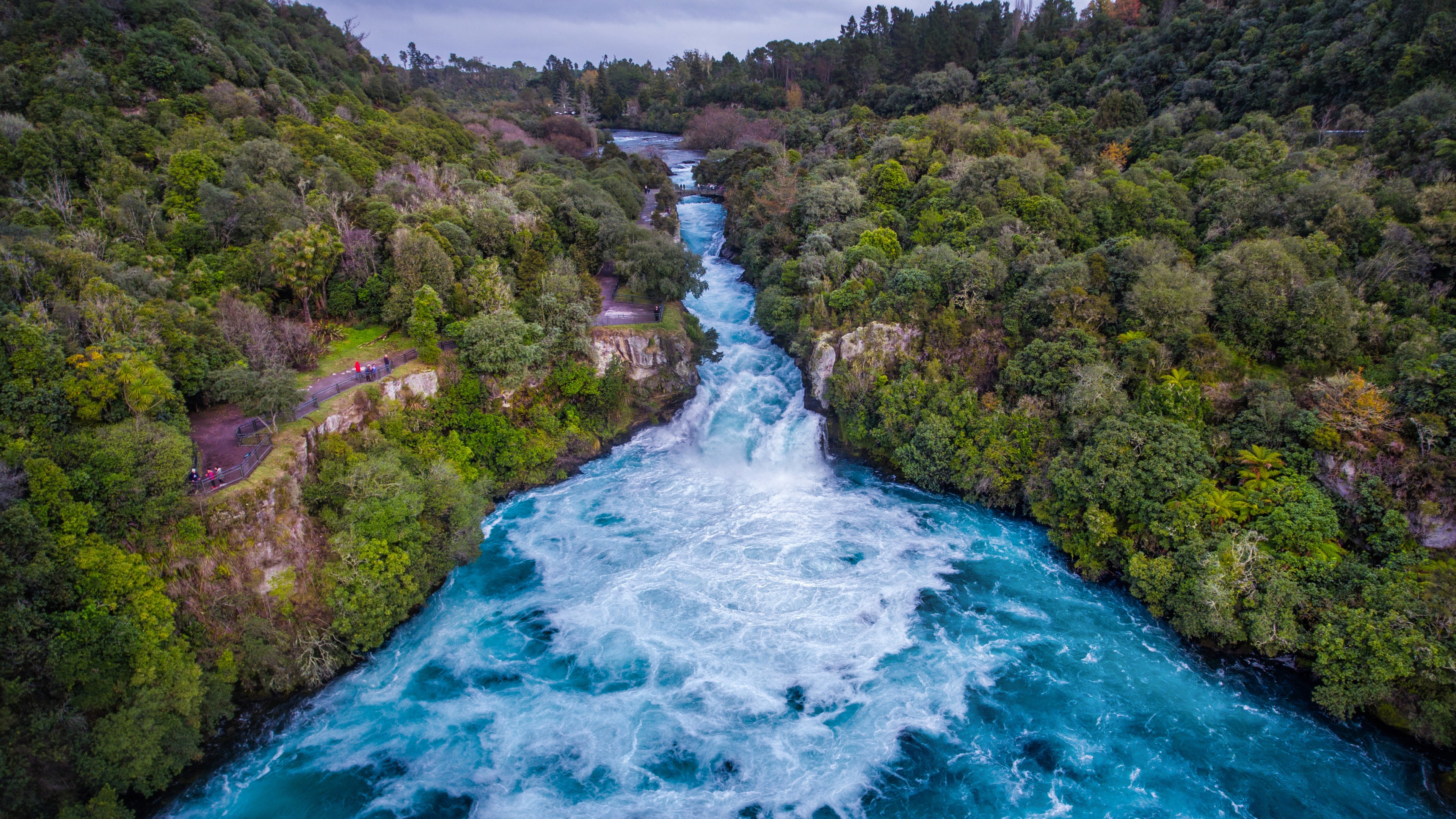 Huka Falls, New Zealand HD Wallpaper