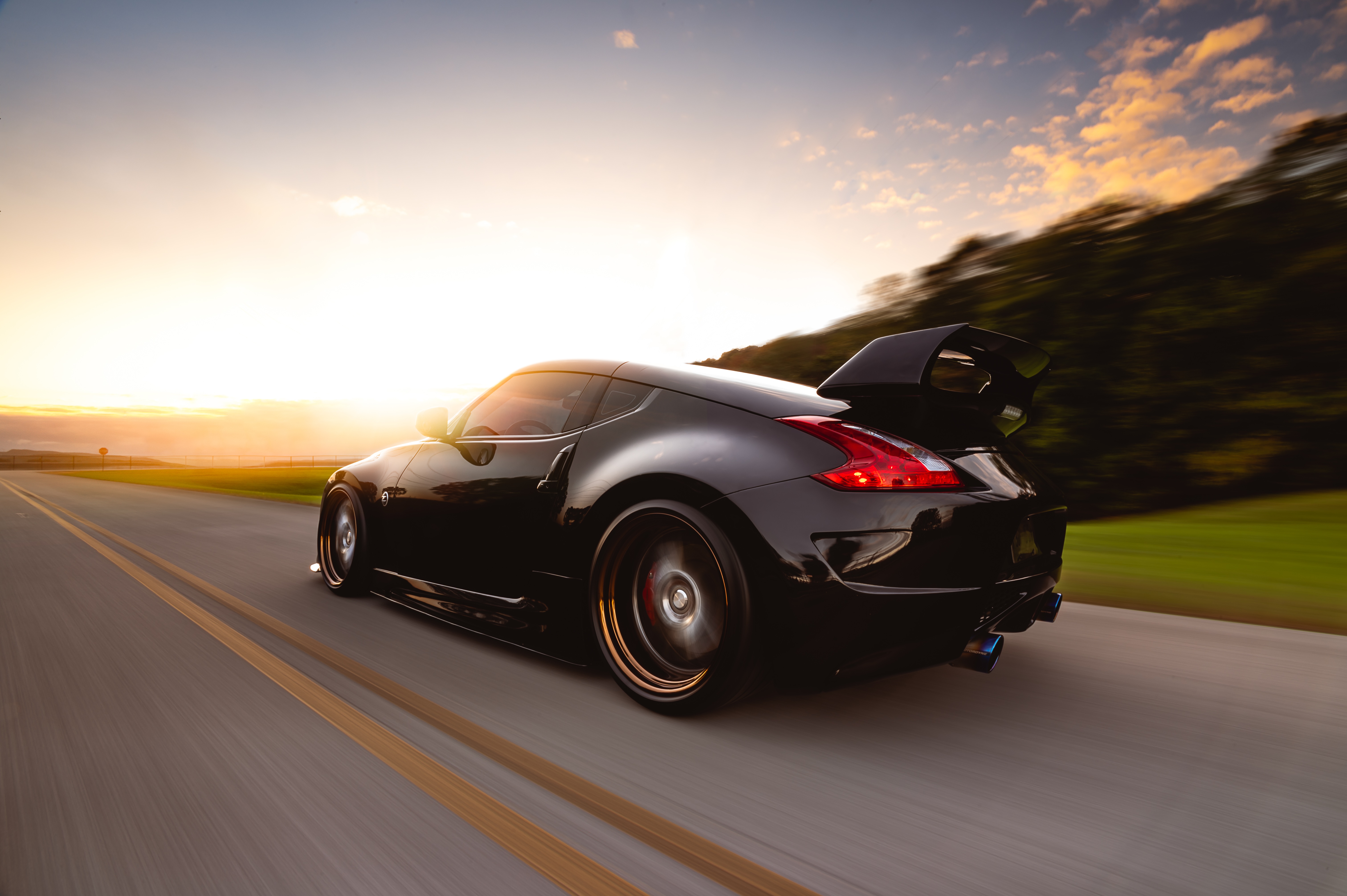 4K Nissan 370Z driving at sunset HD Wallpaper